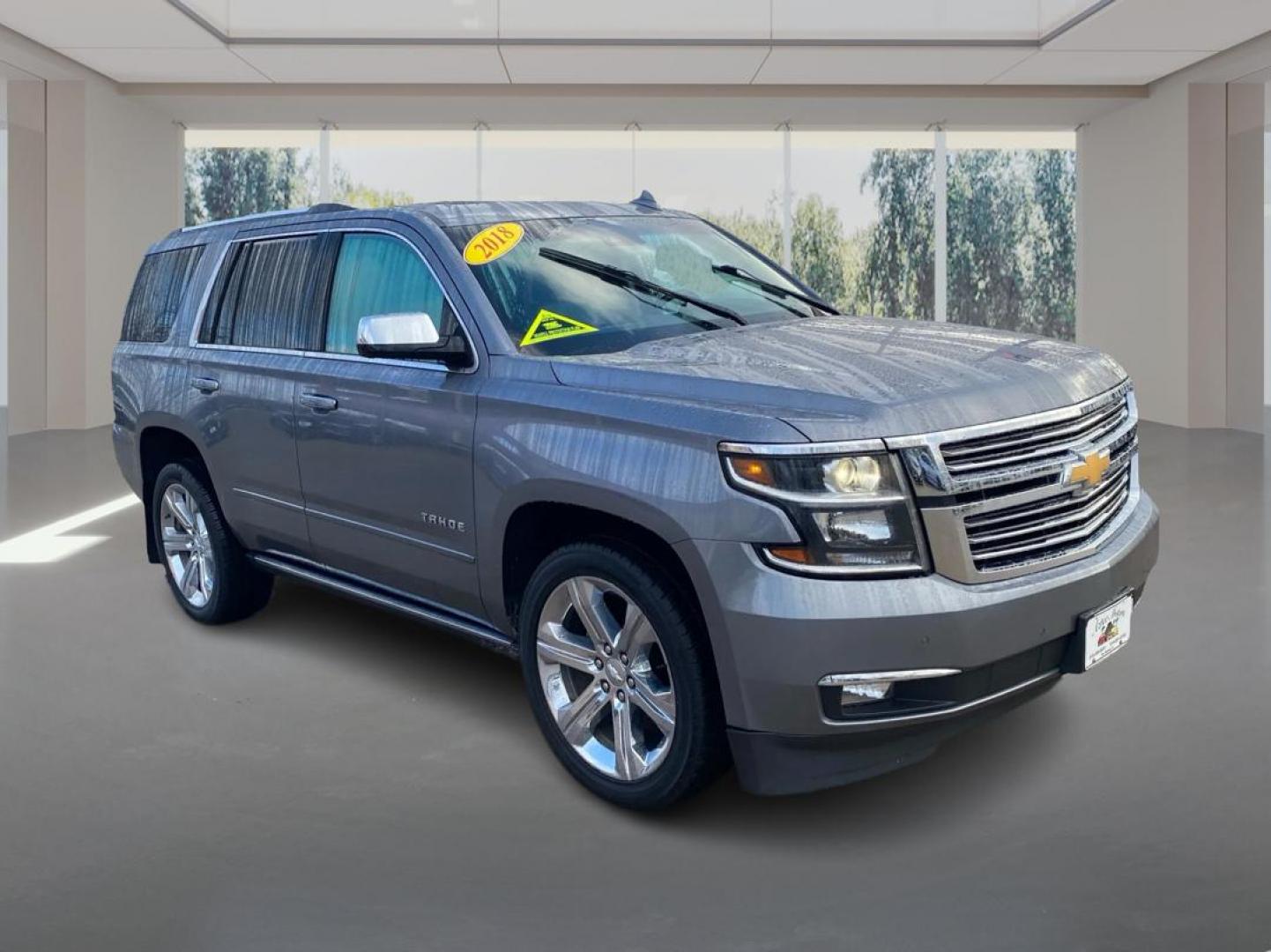 2018 BLUE CHEVROLET TAHOE PREMIER (1GNSKCKC4JR) with an 5.3L engine, Automatic transmission, located at 908 SE 14th Street, Des Moines, IA, 50317, (515) 281-0330, 41.580303, -93.597046 - Photo#0