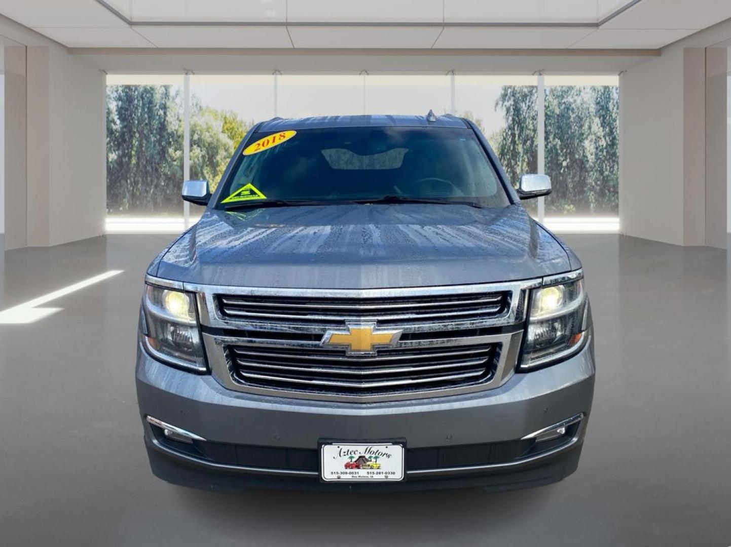 2018 BLUE CHEVROLET TAHOE PREMIER (1GNSKCKC4JR) with an 5.3L engine, Automatic transmission, located at 908 SE 14th Street, Des Moines, IA, 50317, (515) 281-0330, 41.580303, -93.597046 - Photo#6
