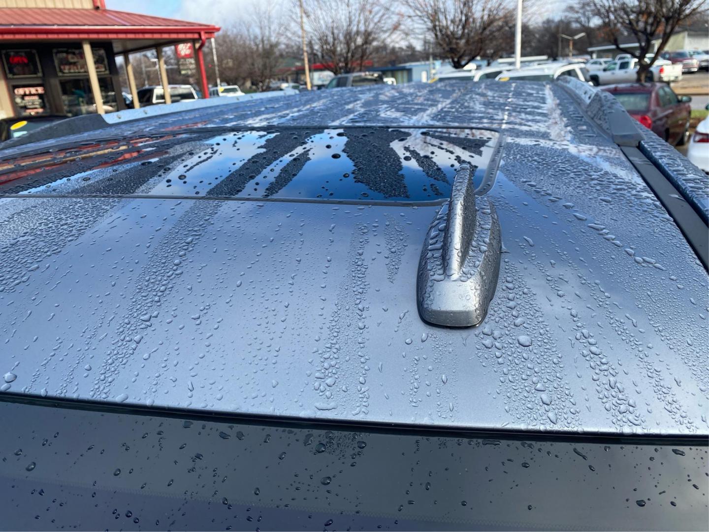 2018 BLUE CHEVROLET TAHOE PREMIER (1GNSKCKC4JR) with an 5.3L engine, Automatic transmission, located at 908 SE 14th Street, Des Moines, IA, 50317, (515) 281-0330, 41.580303, -93.597046 - Photo#11