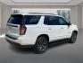 2021 WHITE CHEVROLET TAHOE 1500 Z71 (1GNSKPKD2MR) with an 5.3L engine, Automatic transmission, located at 908 SE 14th Street, Des Moines, IA, 50317, (515) 281-0330, 41.580303, -93.597046- Photo#2