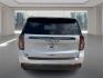 2021 WHITE CHEVROLET TAHOE 1500 Z71 (1GNSKPKD2MR) with an 5.3L engine, Automatic transmission, located at 908 SE 14th Street, Des Moines, IA, 50317, (515) 281-0330, 41.580303, -93.597046- Photo#3