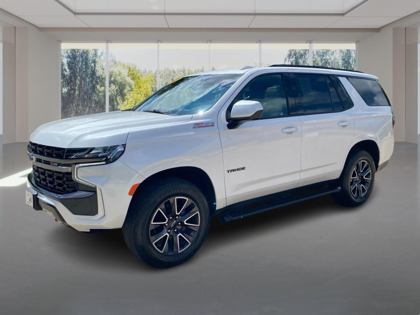 2021 WHITE CHEVROLET TAHOE 1500 Z71 (1GNSKPKD2MR) with an 5.3L engine, Automatic transmission, located at 908 SE 14th Street, Des Moines, IA, 50317, (515) 281-0330, 41.580303, -93.597046- Photo#7