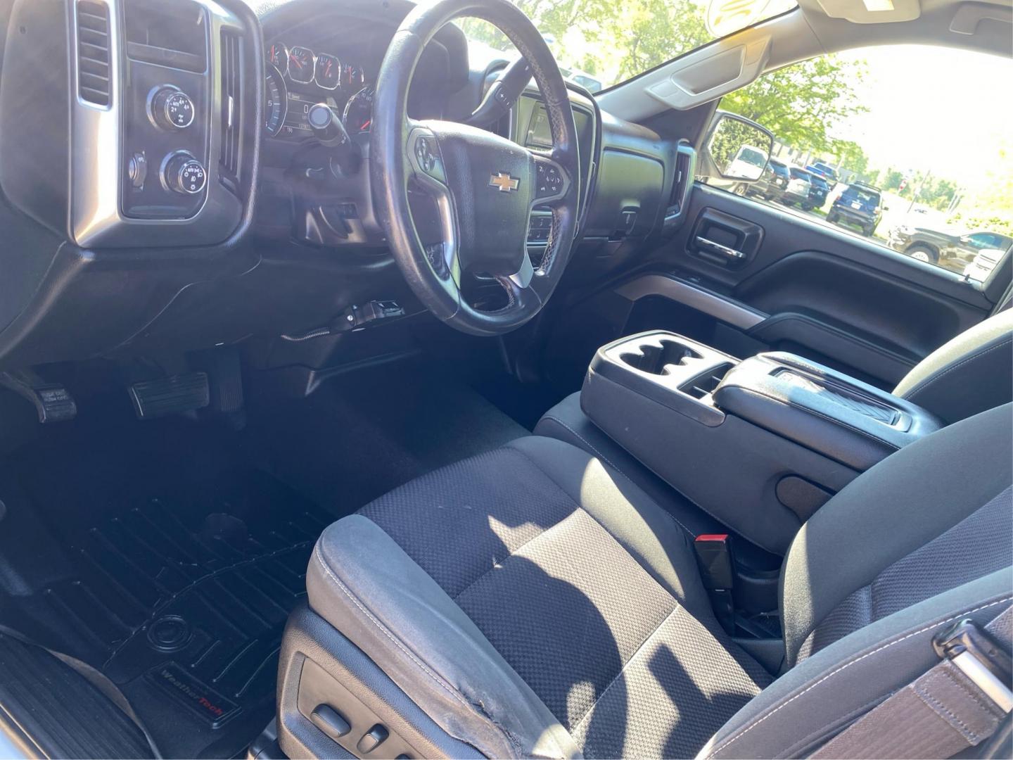 2014 WHITE CHEVROLET SILVERADO 1500 LT (1GCNKREC3EZ) with an 5.3L engine, Automatic transmission, located at 908 SE 14th Street, Des Moines, IA, 50317, (515) 281-0330, 41.580303, -93.597046 - Photo#8