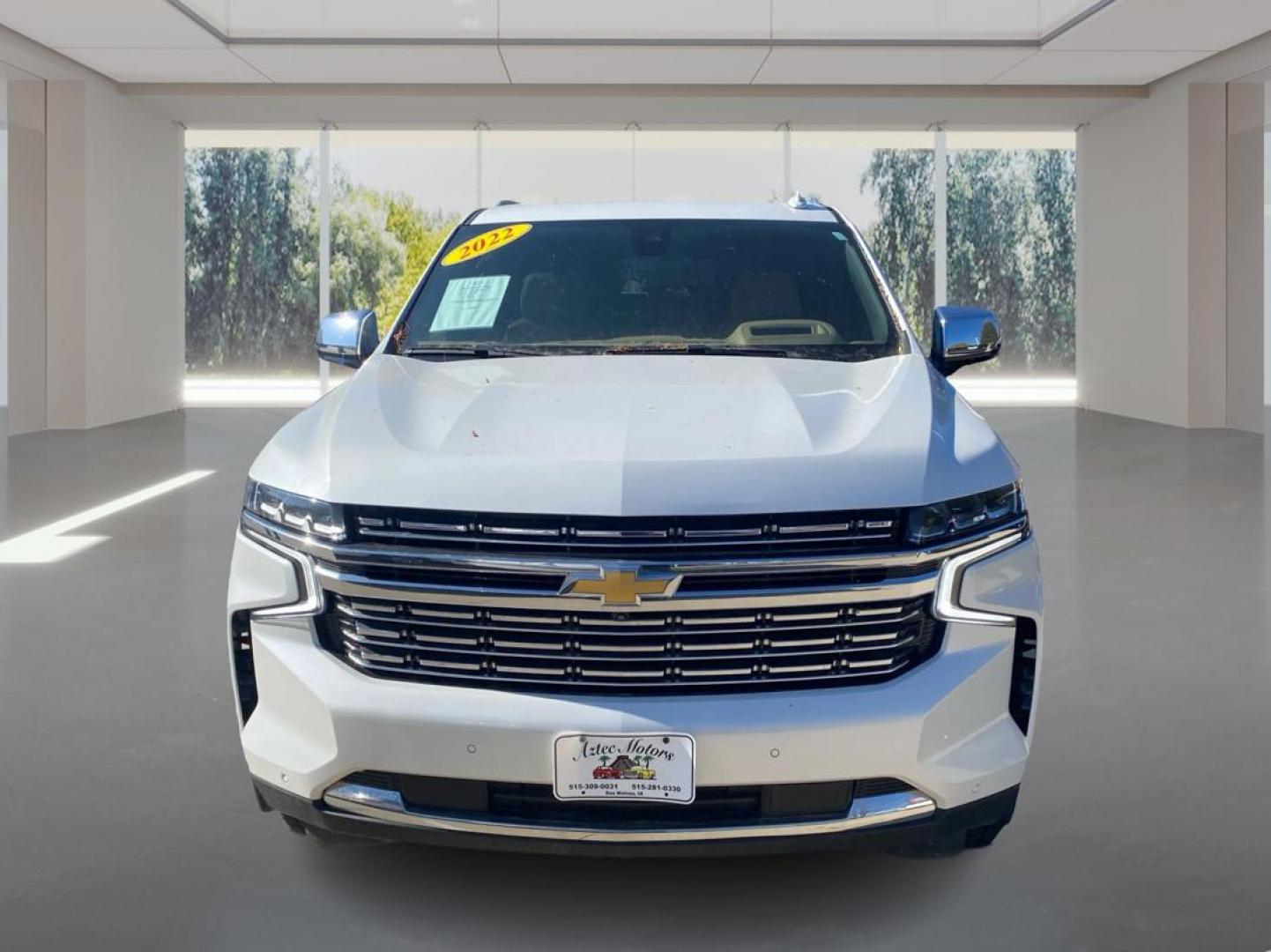 2022 WHITE CHEVROLET TAHOE 1500 PREMIER (1GNSKSKLXNR) with an 6.2L engine, Automatic transmission, located at 908 SE 14th Street, Des Moines, IA, 50317, (515) 281-0330, 41.580303, -93.597046 - Photo#6