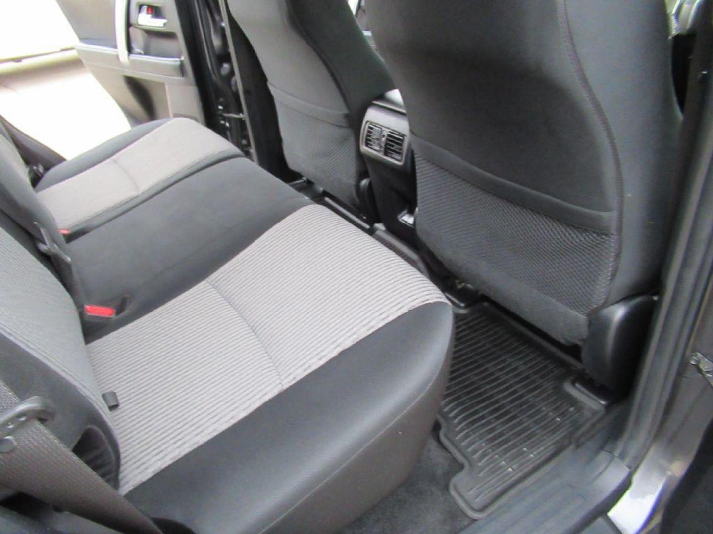 2020 GRAY TOYOTA 4RUNNER SR5/SR5 PREMIUM (JTEBU5JR2L5) with an 4.0L engine, Automatic transmission, located at 908 SE 14th Street, Des Moines, IA, 50317, (515) 281-0330, 41.580303, -93.597046 - Photo#19