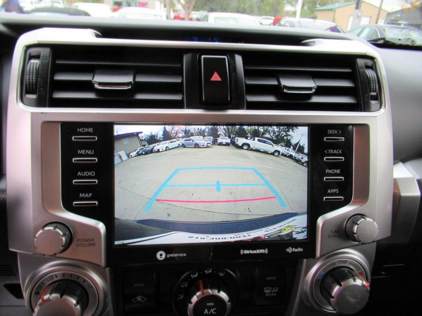2020 GRAY TOYOTA 4RUNNER SR5/SR5 PREMIUM (JTEBU5JR2L5) with an 4.0L engine, Automatic transmission, located at 908 SE 14th Street, Des Moines, IA, 50317, (515) 281-0330, 41.580303, -93.597046 - Photo#27