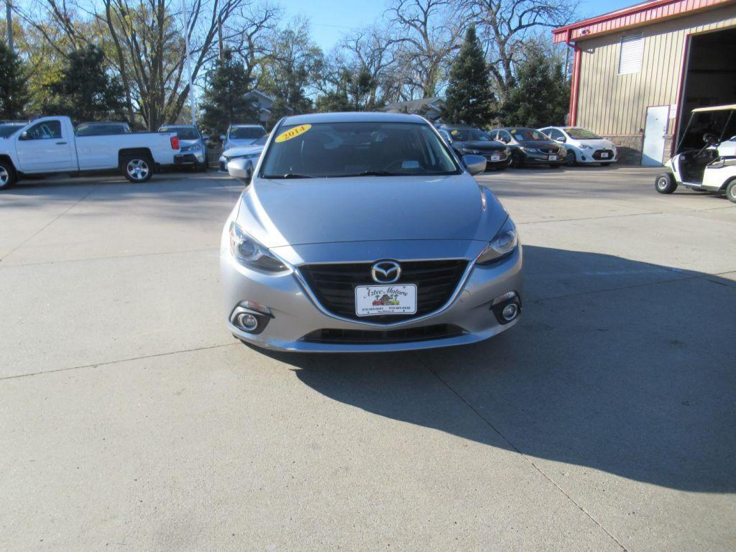 2014 GRAY MAZDA 3 TOURING (JM1BM1L35E1) with an 2.5L engine, Automatic transmission, located at 908 SE 14th Street, Des Moines, IA, 50317, (515) 281-0330, 41.580303, -93.597046 - Photo#1