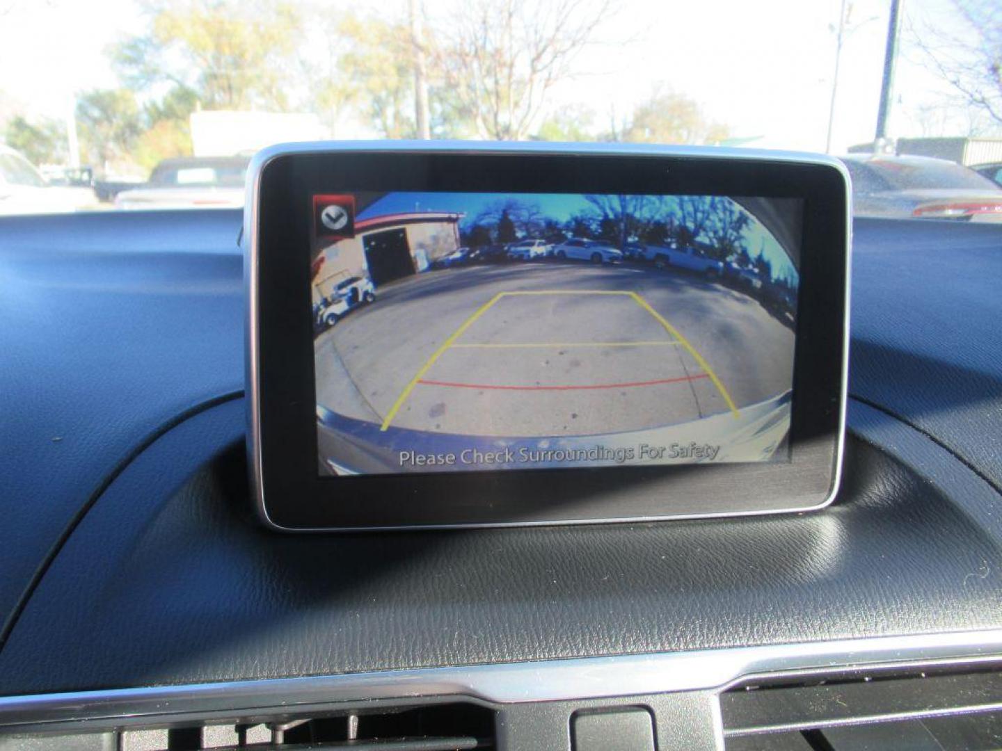 2014 GRAY MAZDA 3 TOURING (JM1BM1L35E1) with an 2.5L engine, Automatic transmission, located at 908 SE 14th Street, Des Moines, IA, 50317, (515) 281-0330, 41.580303, -93.597046 - Photo#22