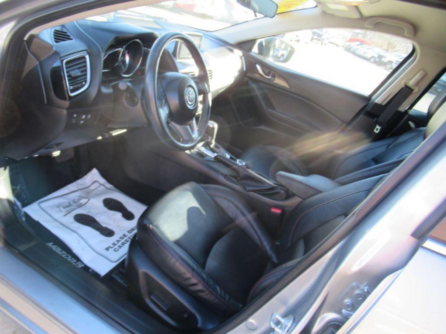 2014 GRAY MAZDA 3 TOURING (JM1BM1L35E1) with an 2.5L engine, Automatic transmission, located at 908 SE 14th Street, Des Moines, IA, 50317, (515) 281-0330, 41.580303, -93.597046 - Photo#25