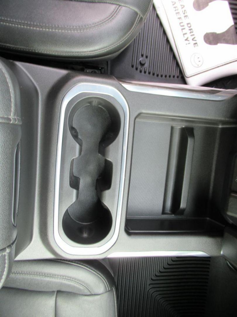 2021 SILVER CHEVROLET SILVERADO 2500 HEAVY DUTY LTZ (1GC1YPE78MF) with an 6.6L engine, Automatic transmission, located at 908 SE 14th Street, Des Moines, IA, 50317, (515) 281-0330, 41.580303, -93.597046 - Photo#20