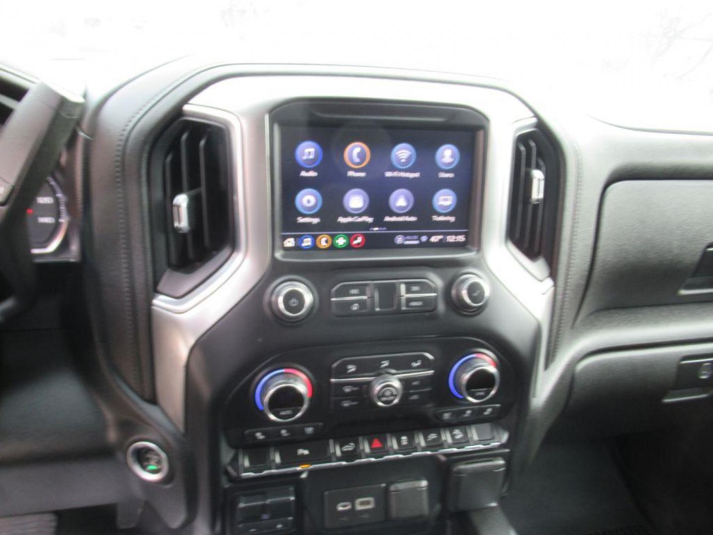 2021 SILVER CHEVROLET SILVERADO 2500 HEAVY DUTY LTZ (1GC1YPE78MF) with an 6.6L engine, Automatic transmission, located at 908 SE 14th Street, Des Moines, IA, 50317, (515) 281-0330, 41.580303, -93.597046 - Photo#23