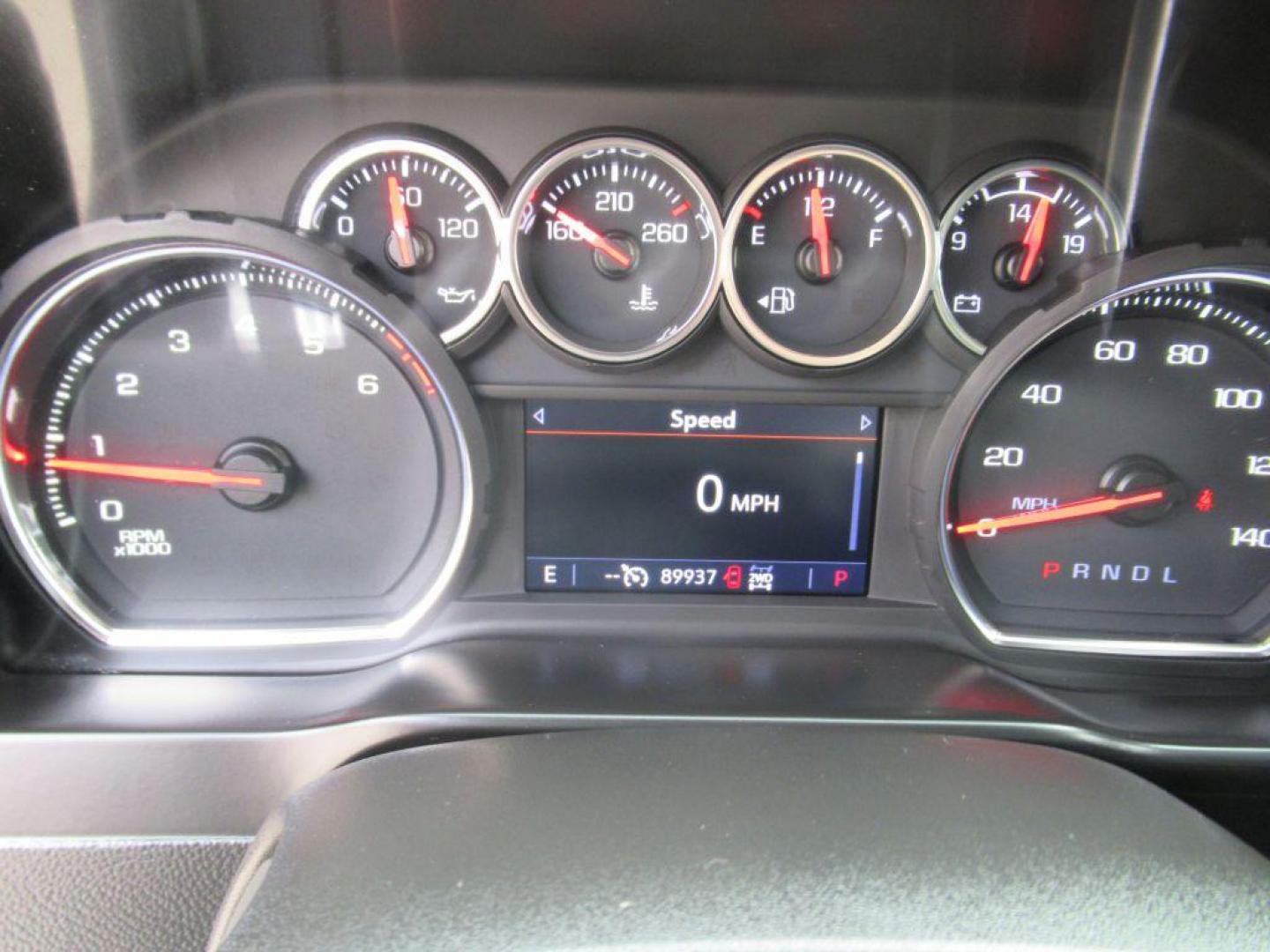 2021 SILVER CHEVROLET SILVERADO 2500 HEAVY DUTY LTZ (1GC1YPE78MF) with an 6.6L engine, Automatic transmission, located at 908 SE 14th Street, Des Moines, IA, 50317, (515) 281-0330, 41.580303, -93.597046 - Photo#27