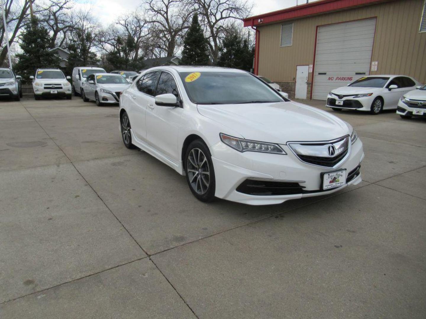 2017 WHITE ACURA TLX TECH (19UUB3F57HA) with an 3.5L engine, Automatic transmission, located at 908 SE 14th Street, Des Moines, IA, 50317, (515) 281-0330, 41.580303, -93.597046 - Photo#2