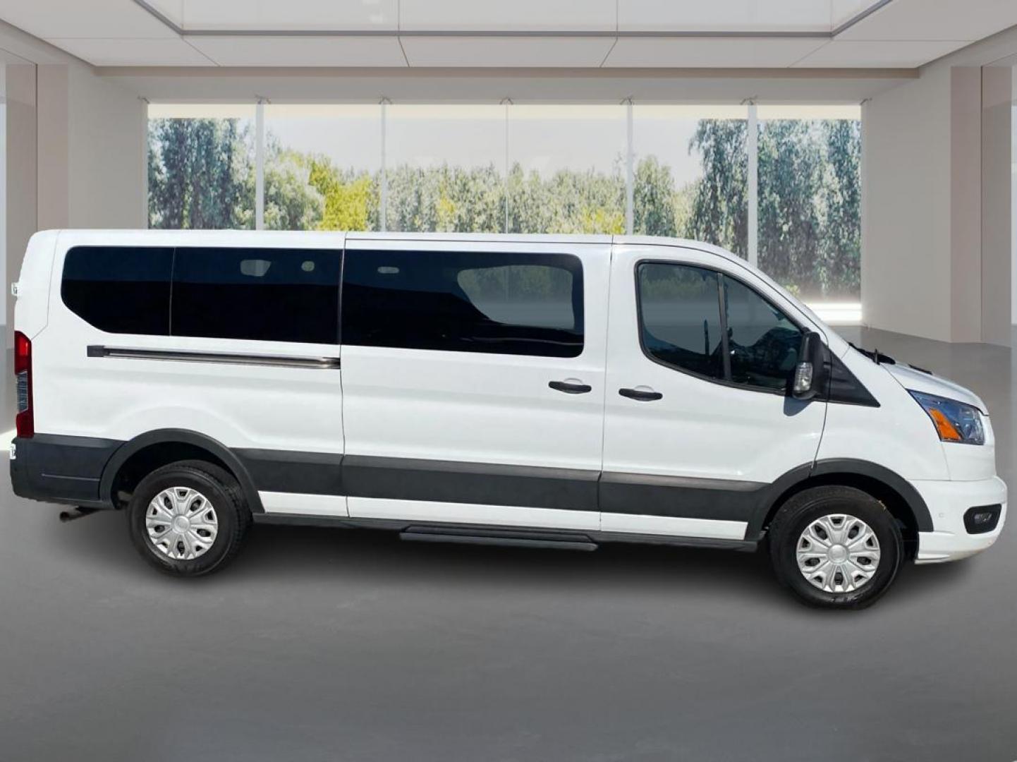 2022 WHITE FORD TRANSIT T-350 (1FBAX2Y83NK) with an 3.5L engine, Automatic transmission, located at 908 SE 14th Street, Des Moines, IA, 50317, (515) 281-0330, 41.580303, -93.597046 - Photo#1