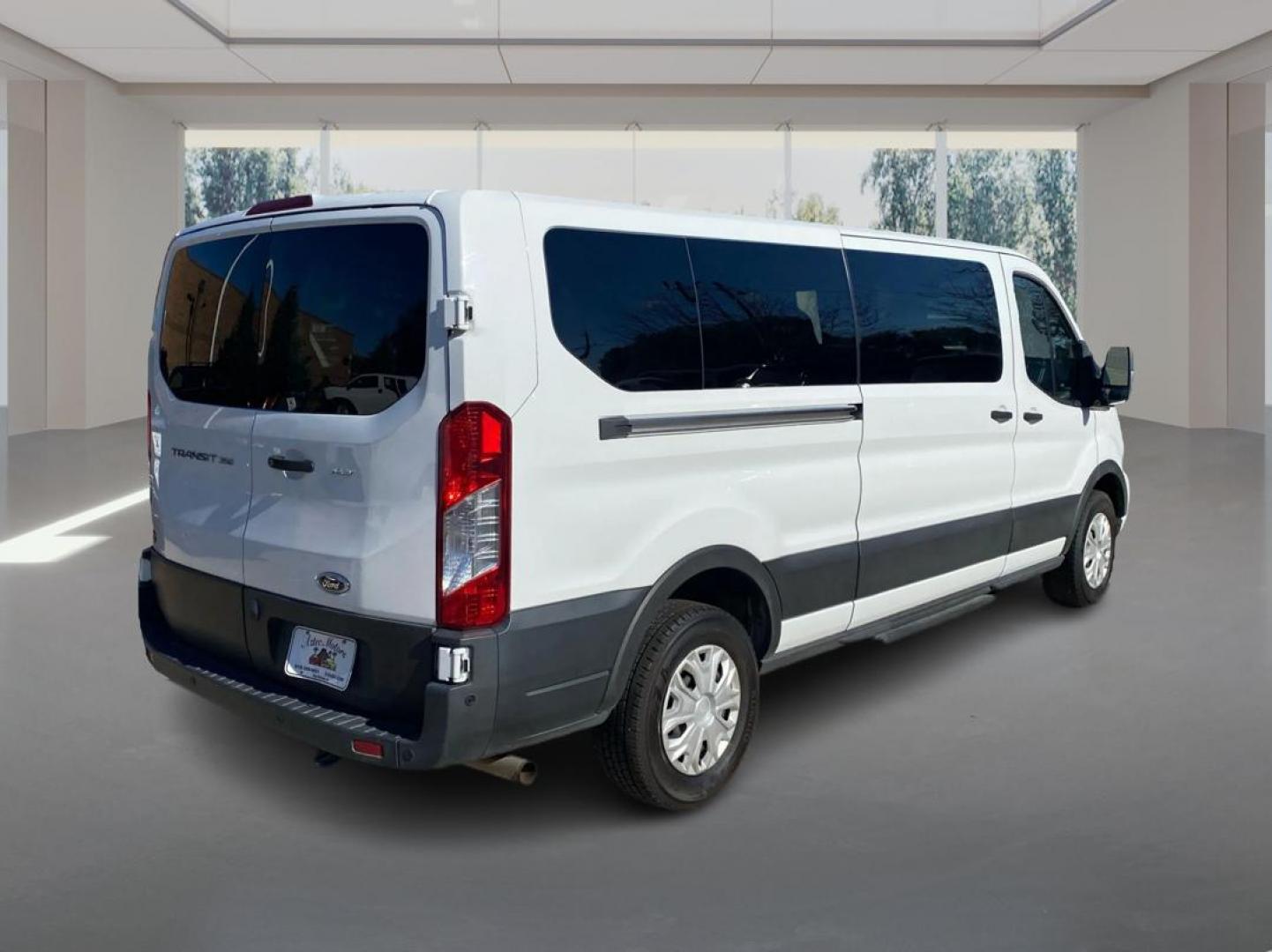 2022 WHITE FORD TRANSIT T-350 (1FBAX2Y83NK) with an 3.5L engine, Automatic transmission, located at 908 SE 14th Street, Des Moines, IA, 50317, (515) 281-0330, 41.580303, -93.597046 - Photo#2
