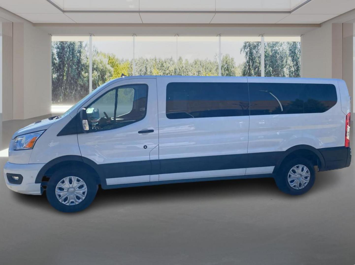 2022 WHITE FORD TRANSIT T-350 (1FBAX2Y83NK) with an 3.5L engine, Automatic transmission, located at 908 SE 14th Street, Des Moines, IA, 50317, (515) 281-0330, 41.580303, -93.597046 - Photo#5