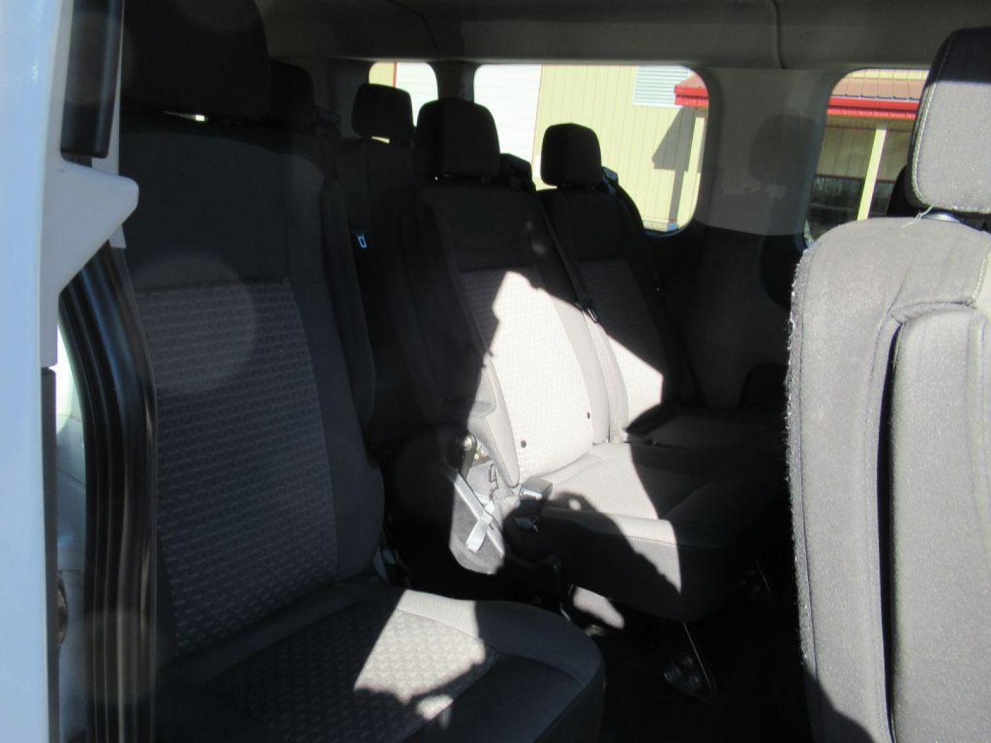 2022 WHITE FORD TRANSIT T-350 (1FBAX2Y83NK) with an 3.5L engine, Automatic transmission, located at 908 SE 14th Street, Des Moines, IA, 50317, (515) 281-0330, 41.580303, -93.597046 - Photo#12