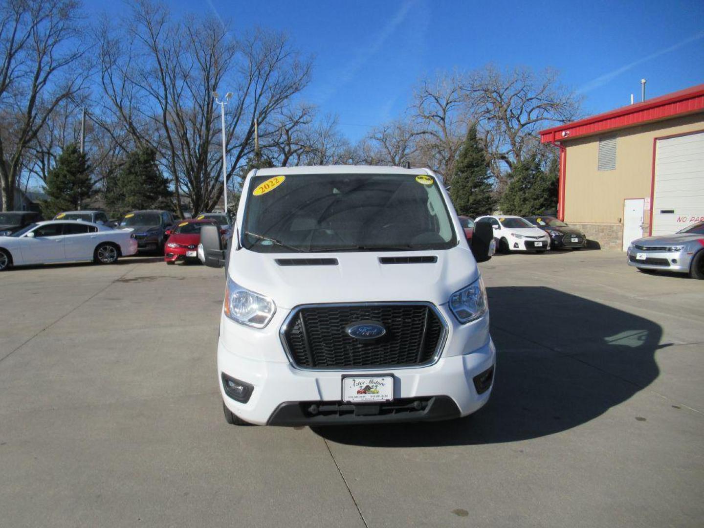 2022 WHITE FORD TRANSIT T-350 (1FBAX2Y83NK) with an 3.5L engine, Automatic transmission, located at 908 SE 14th Street, Des Moines, IA, 50317, (515) 281-0330, 41.580303, -93.597046 - Photo#1