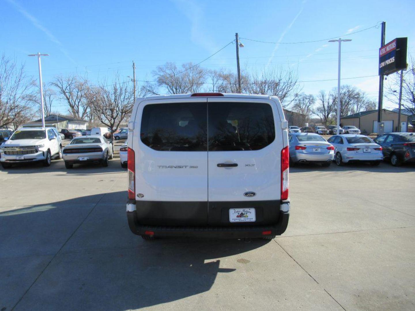2022 WHITE FORD TRANSIT T-350 (1FBAX2Y83NK) with an 3.5L engine, Automatic transmission, located at 908 SE 14th Street, Des Moines, IA, 50317, (515) 281-0330, 41.580303, -93.597046 - Photo#5