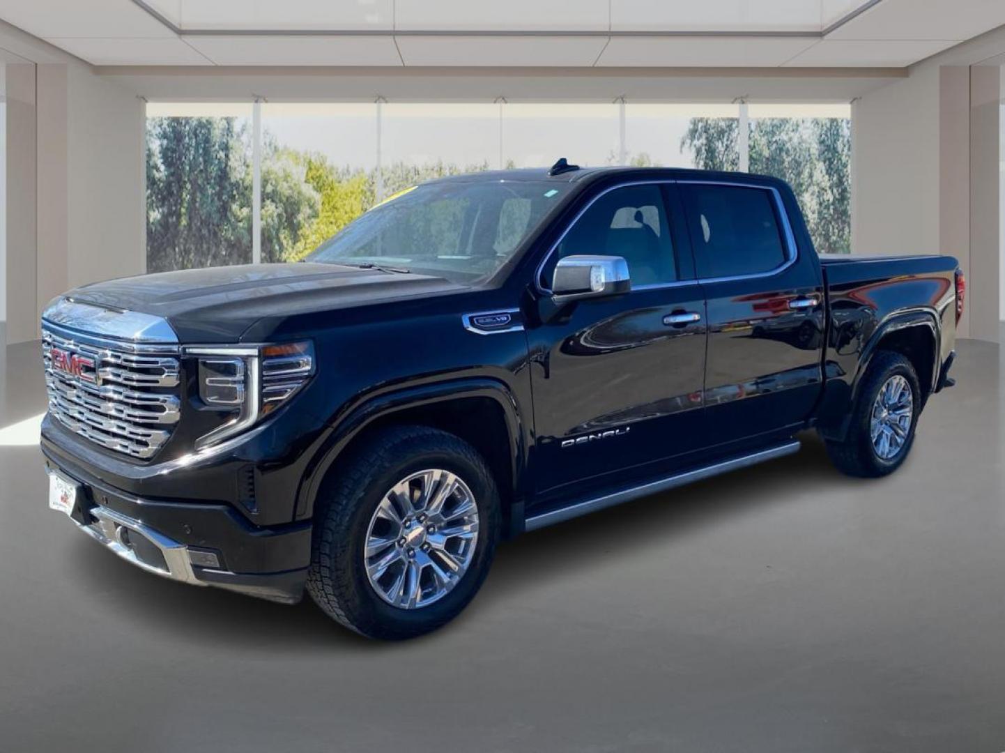 2023 BLACK GMC SIERRA 1500 DENALI (3GTUUGED2PG) with an 5.3L engine, Automatic transmission, located at 908 SE 14th Street, Des Moines, IA, 50317, (515) 281-0330, 41.580303, -93.597046 - Photo#7