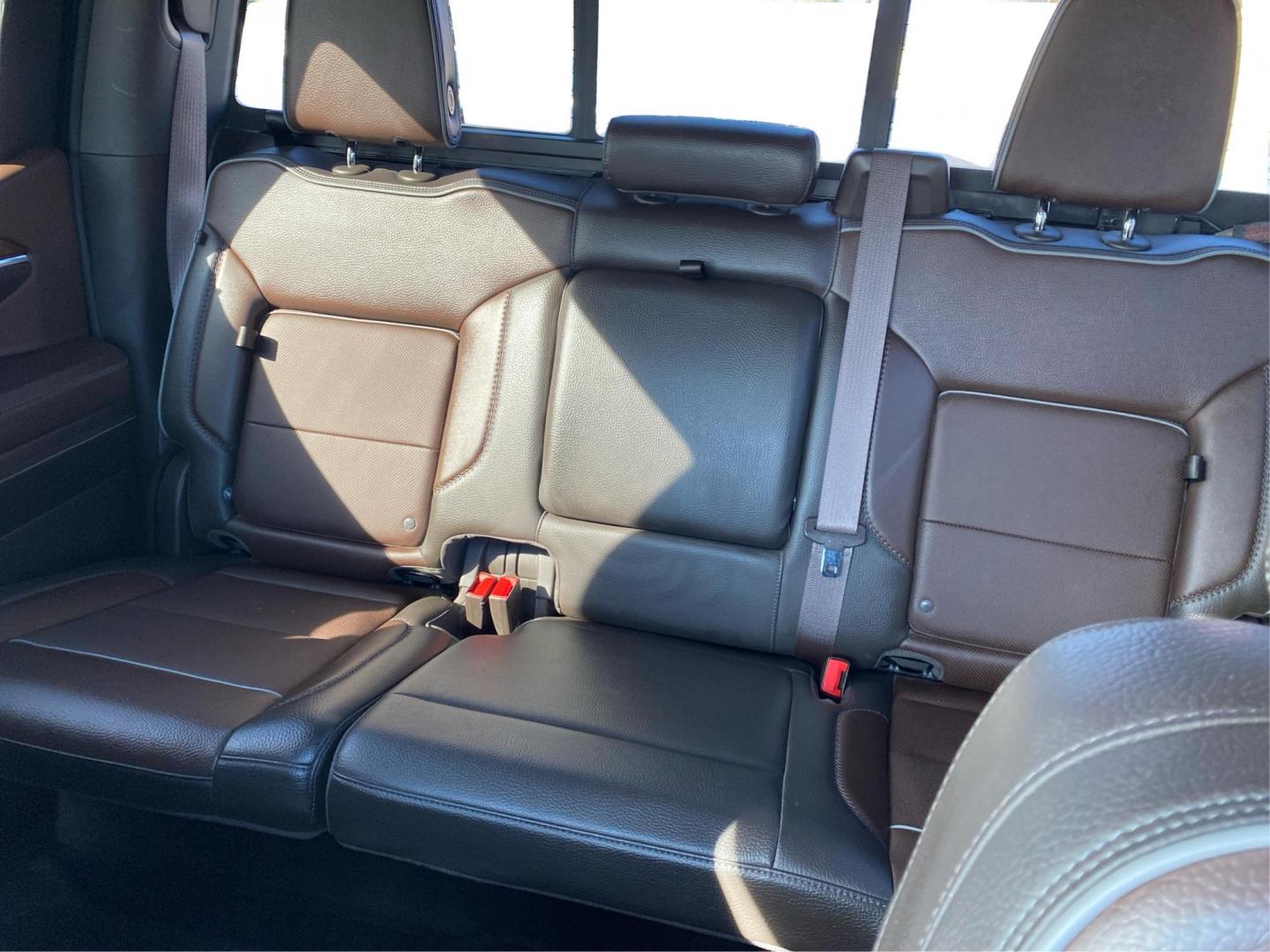 2023 BLACK GMC SIERRA 1500 DENALI (3GTUUGED2PG) with an 5.3L engine, Automatic transmission, located at 908 SE 14th Street, Des Moines, IA, 50317, (515) 281-0330, 41.580303, -93.597046 - Photo#13