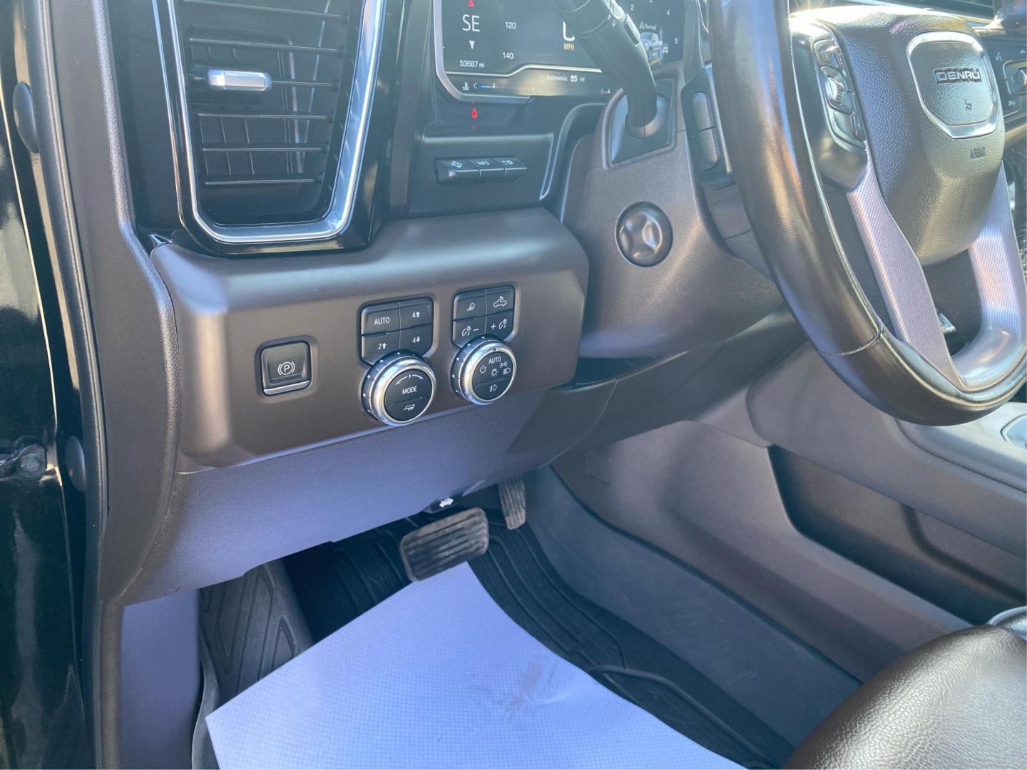 2023 BLACK GMC SIERRA 1500 DENALI (3GTUUGED2PG) with an 5.3L engine, Automatic transmission, located at 908 SE 14th Street, Des Moines, IA, 50317, (515) 281-0330, 41.580303, -93.597046 - Photo#16