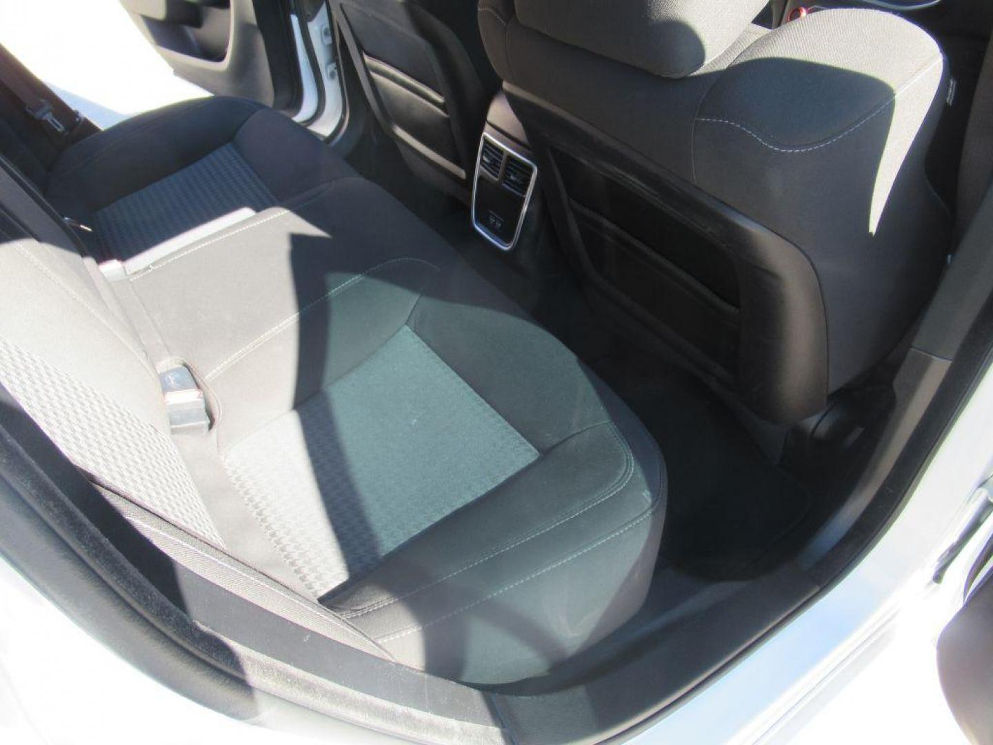 2021 WHITE DODGE CHARGER R/T (2C3CDXCT4MH) with an 5.7L engine, Automatic transmission, located at 908 SE 14th Street, Des Moines, IA, 50317, (515) 281-0330, 41.580303, -93.597046 - Photo#14