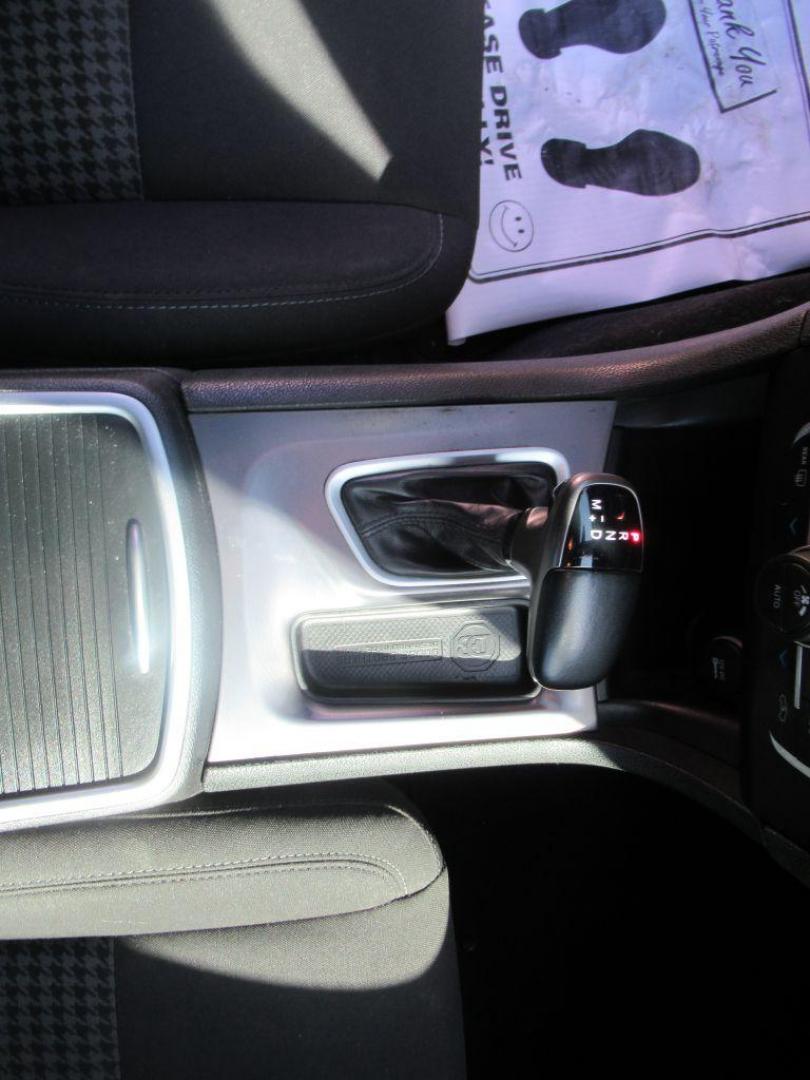 2021 WHITE DODGE CHARGER R/T (2C3CDXCT4MH) with an 5.7L engine, Automatic transmission, located at 908 SE 14th Street, Des Moines, IA, 50317, (515) 281-0330, 41.580303, -93.597046 - Photo#19