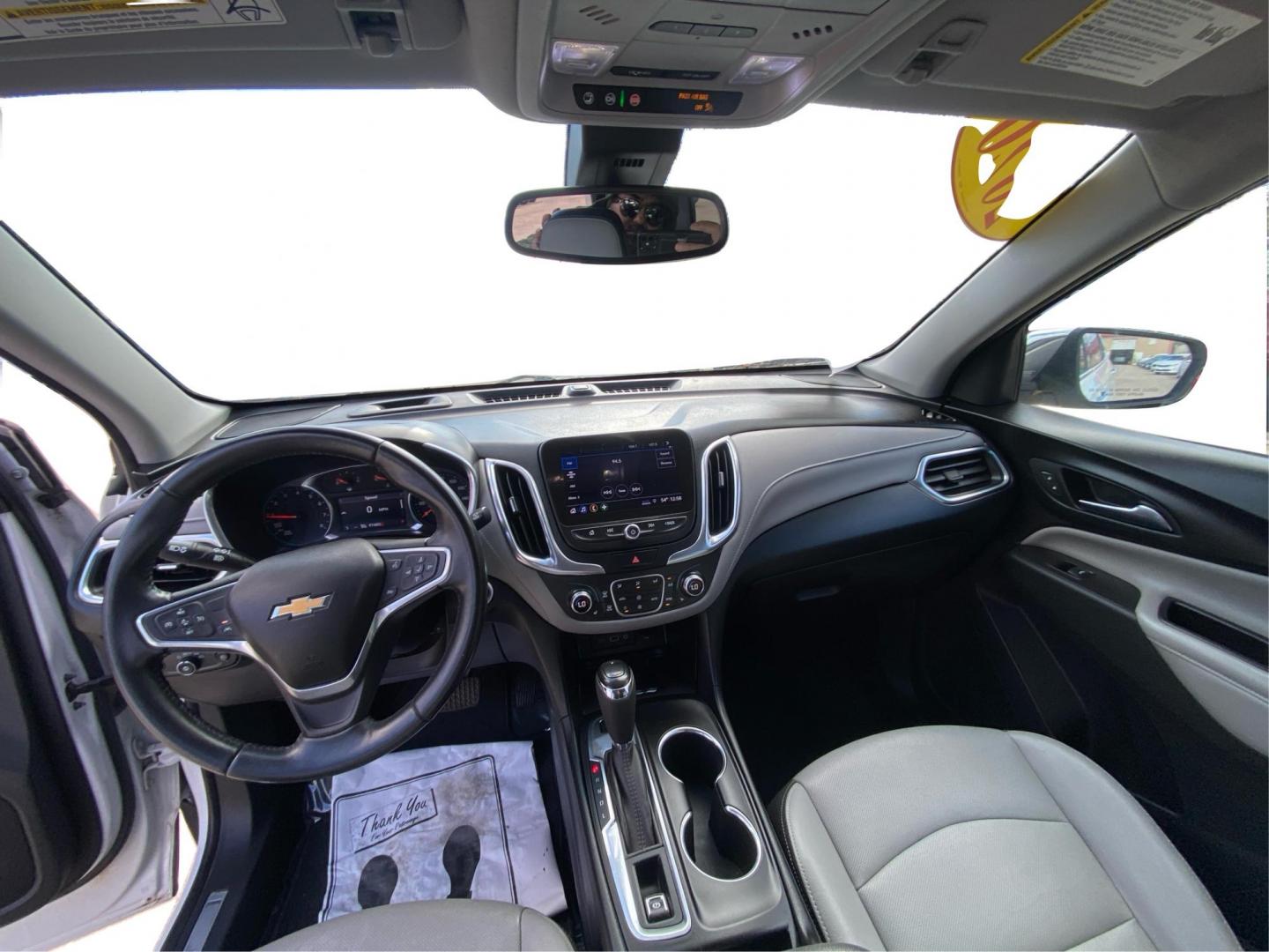 2020 WHITE CHEVROLET EQUINOX PREMIER (2GNAXXEV5L6) with an 1.5L engine, Automatic transmission, located at 908 SE 14th Street, Des Moines, IA, 50317, (515) 281-0330, 41.580303, -93.597046 - Photo#22
