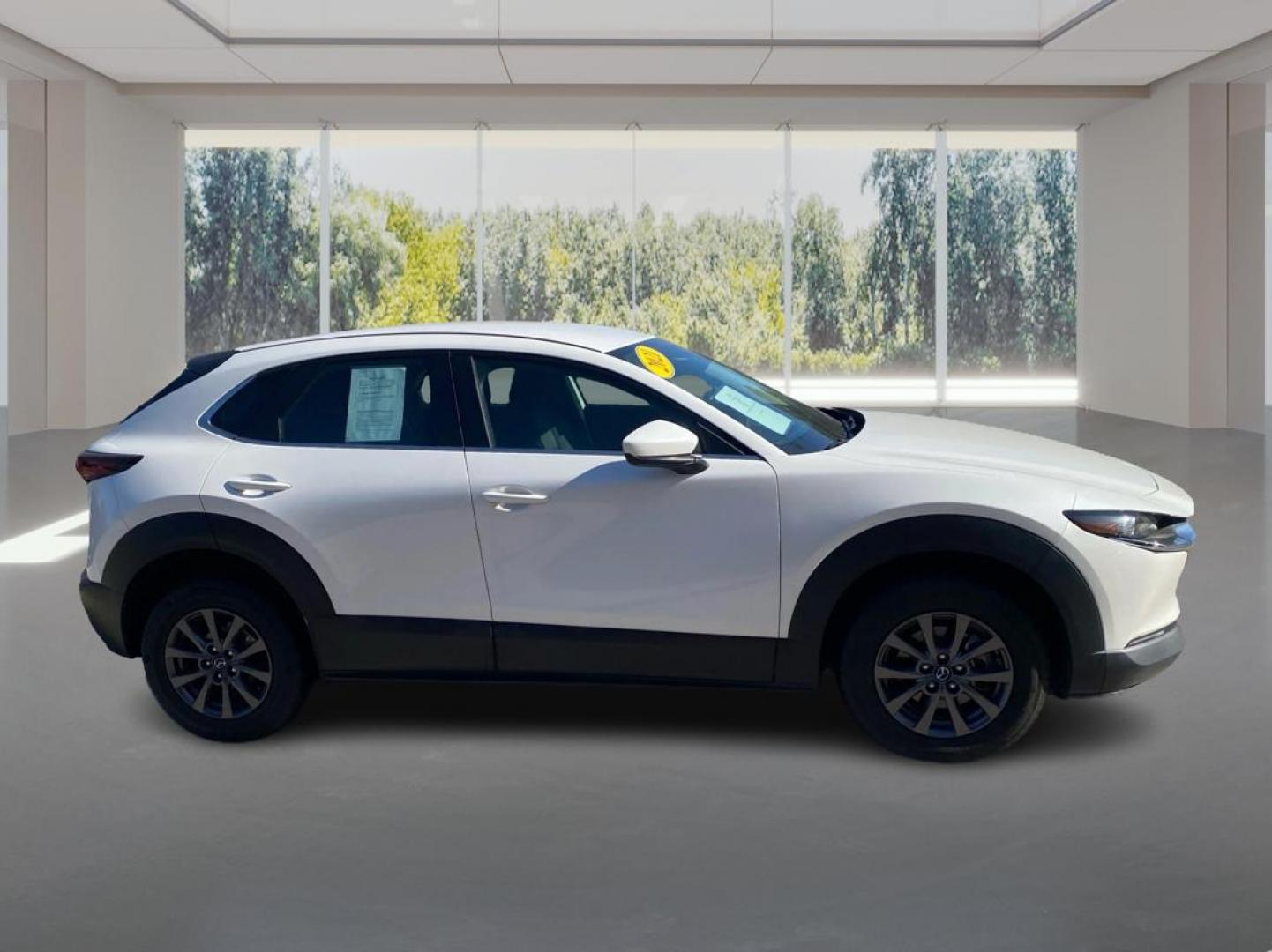 2021 WHITE MAZDA CX-30 (3MVDMBAL8MM) with an 2.5L engine, Automatic transmission, located at 908 SE 14th Street, Des Moines, IA, 50317, (515) 281-0330, 41.580303, -93.597046 - Photo#1