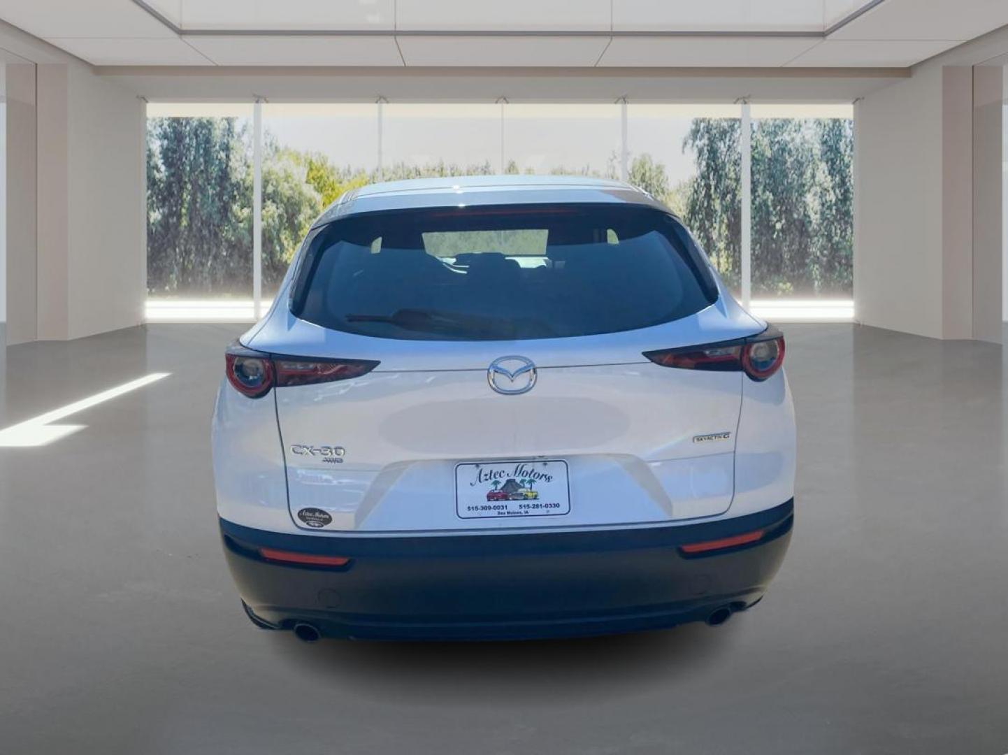 2021 WHITE MAZDA CX-30 (3MVDMBAL8MM) with an 2.5L engine, Automatic transmission, located at 908 SE 14th Street, Des Moines, IA, 50317, (515) 281-0330, 41.580303, -93.597046 - Photo#3