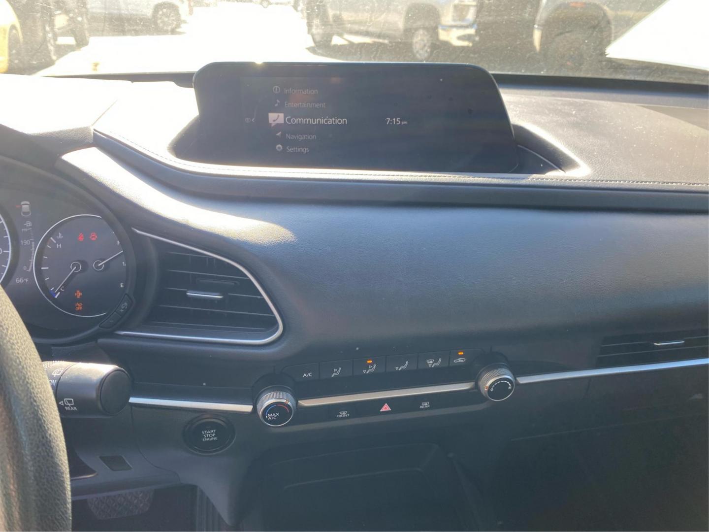 2021 WHITE MAZDA CX-30 (3MVDMBAL8MM) with an 2.5L engine, Automatic transmission, located at 908 SE 14th Street, Des Moines, IA, 50317, (515) 281-0330, 41.580303, -93.597046 - Photo#13