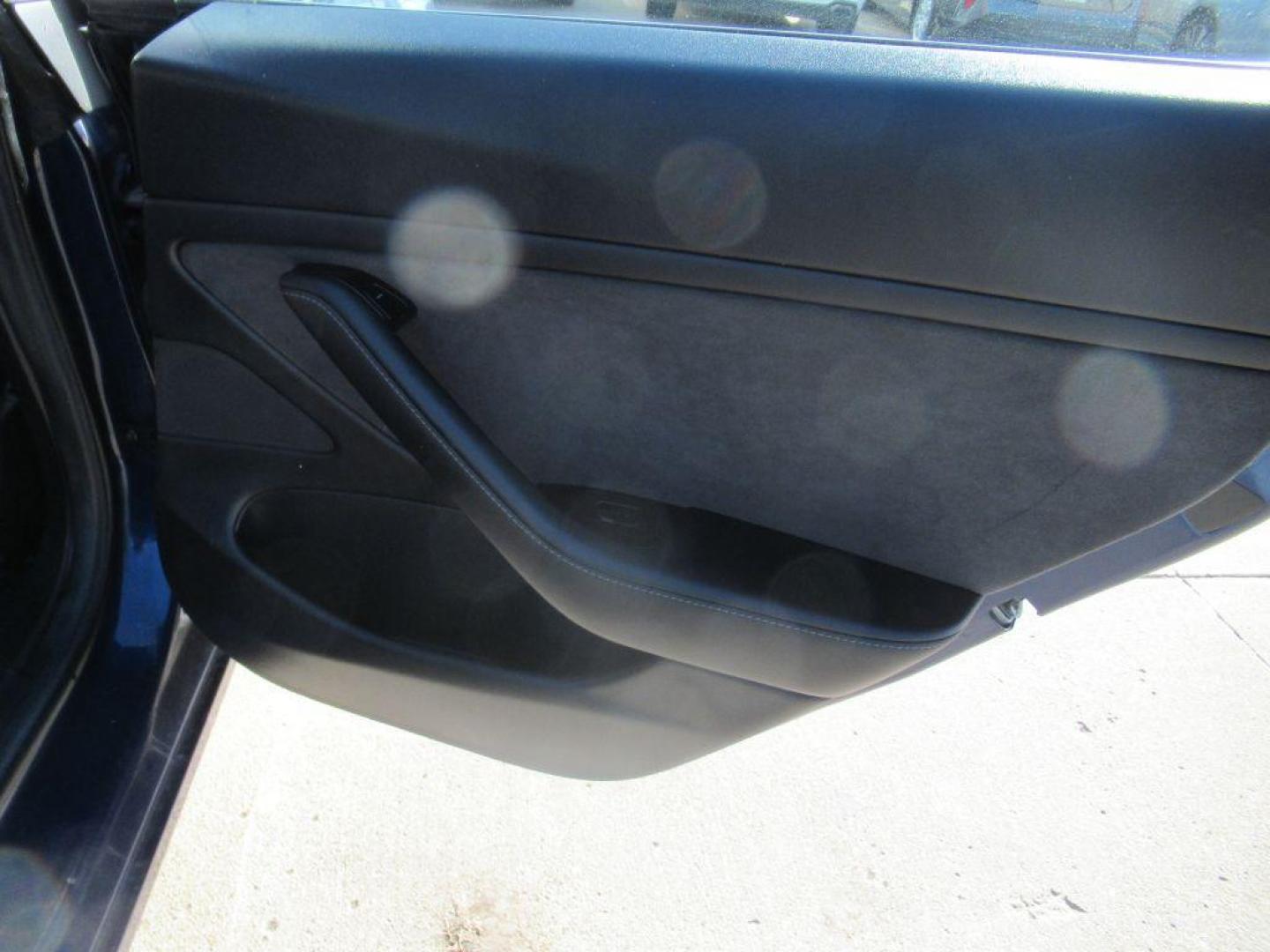 2018 BLUE TESLA MODEL 3 (5YJ3E1EB5JF) , Continuously Variable transmission, located at 908 SE 14th Street, Des Moines, IA, 50317, (515) 281-0330, 41.580303, -93.597046 - Photo#10
