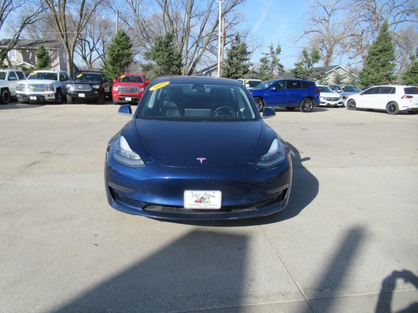 2018 BLUE TESLA MODEL 3 (5YJ3E1EB5JF) , Continuously Variable transmission, located at 908 SE 14th Street, Des Moines, IA, 50317, (515) 281-0330, 41.580303, -93.597046 - Photo#1