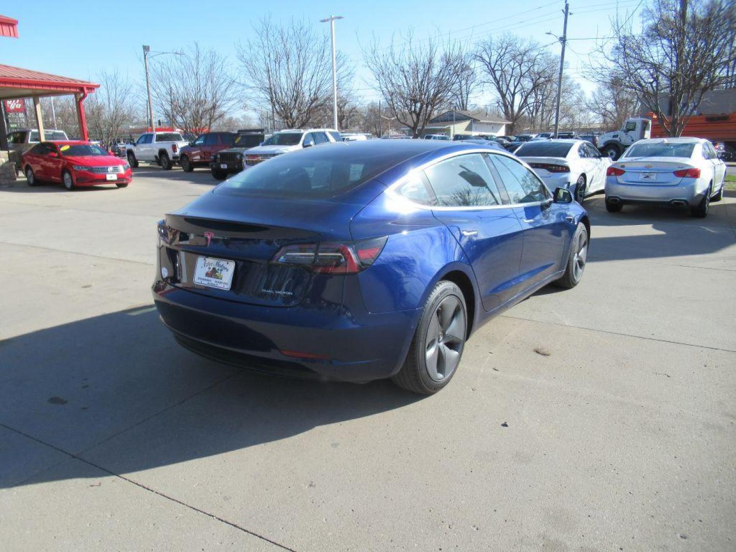 2018 BLUE TESLA MODEL 3 (5YJ3E1EB5JF) , Continuously Variable transmission, located at 908 SE 14th Street, Des Moines, IA, 50317, (515) 281-0330, 41.580303, -93.597046 - Photo#4