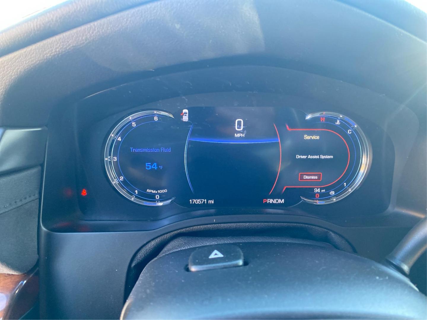 2016 WHITE CADILLAC ESCALADE ESV LUXURY (1GYS4HKJ1GR) with an 6.2L engine, Automatic transmission, located at 908 SE 14th Street, Des Moines, IA, 50317, (515) 281-0330, 41.580303, -93.597046 - Photo#15