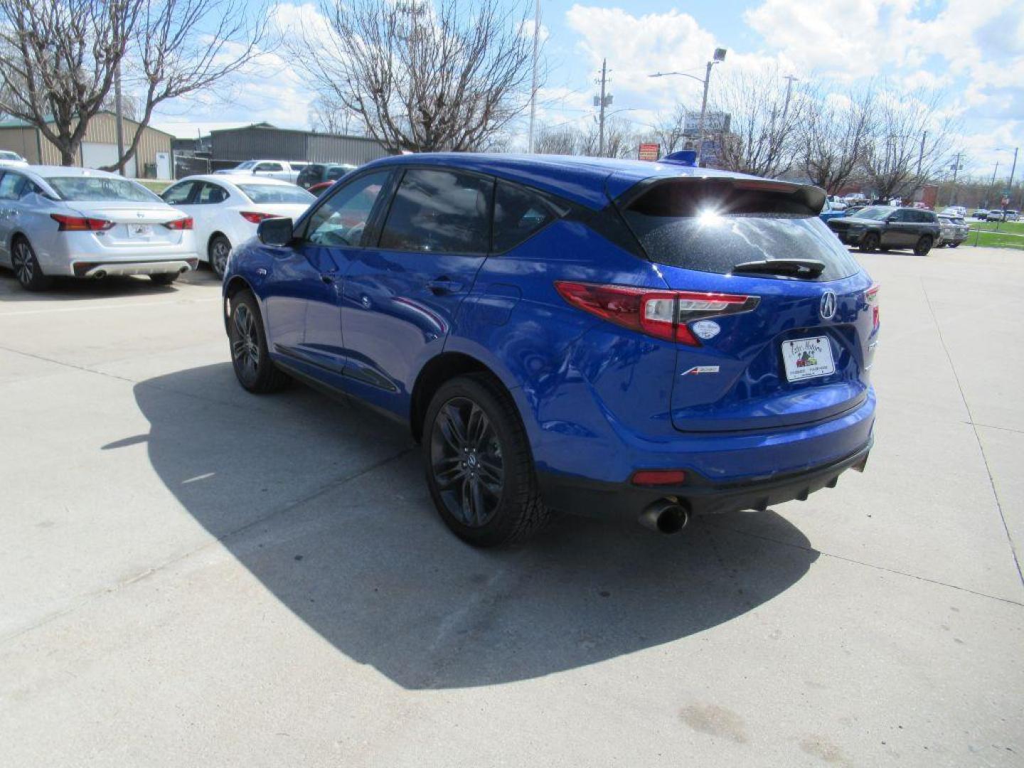 2019 BLUE ACURA RDX A-SPEC (5J8TC2H61KL) with an 2.0L engine, Automatic transmission, located at 908 SE 14th Street, Des Moines, IA, 50317, (515) 281-0330, 41.580303, -93.597046 - Photo#6