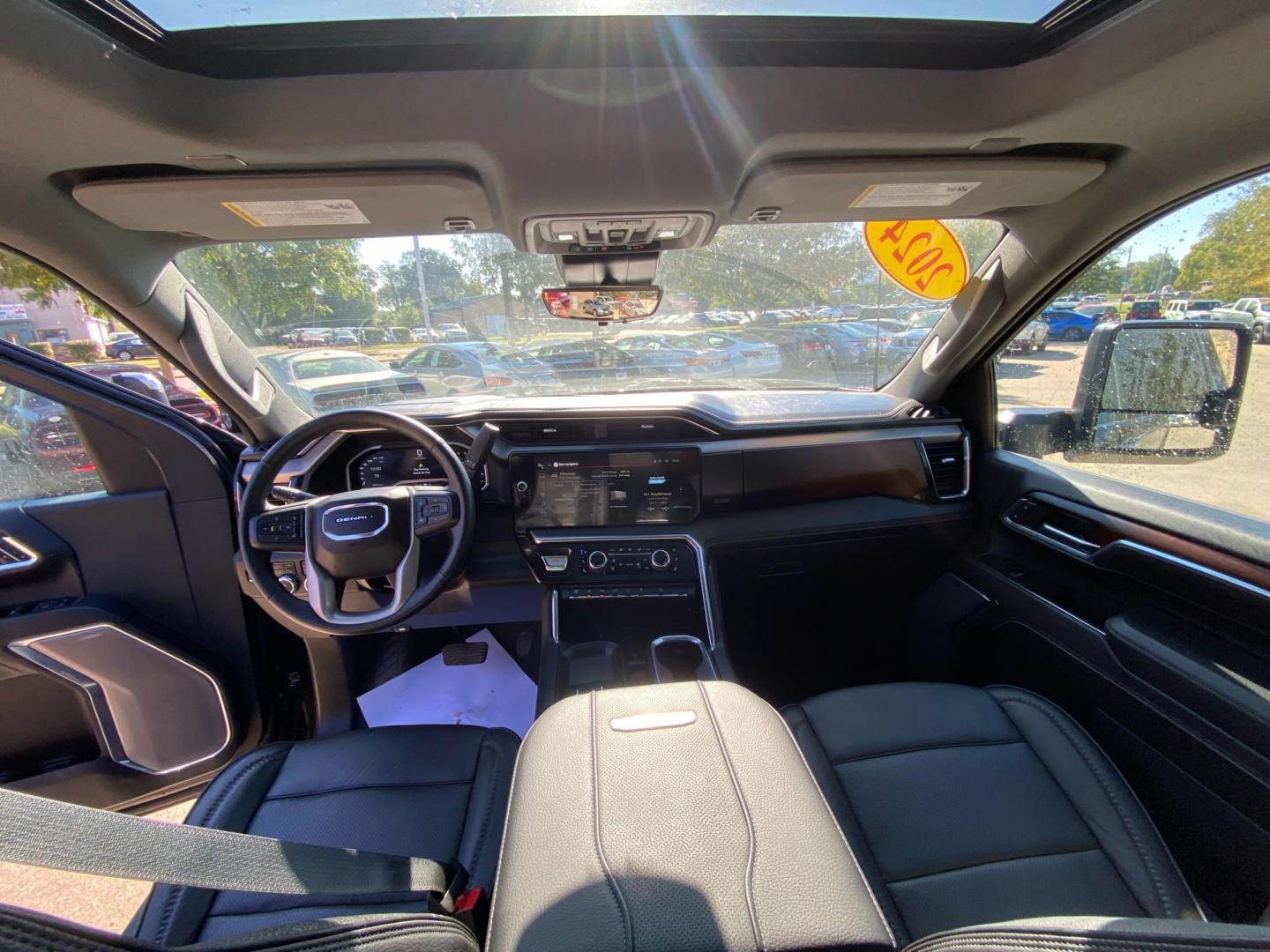 2024 BLACK GMC SIERRA 2500 DENALI (1GT19REY6RF) with an 6.6L engine, Automatic transmission, located at 908 SE 14th Street, Des Moines, IA, 50317, (515) 281-0330, 41.580303, -93.597046 - Photo#20