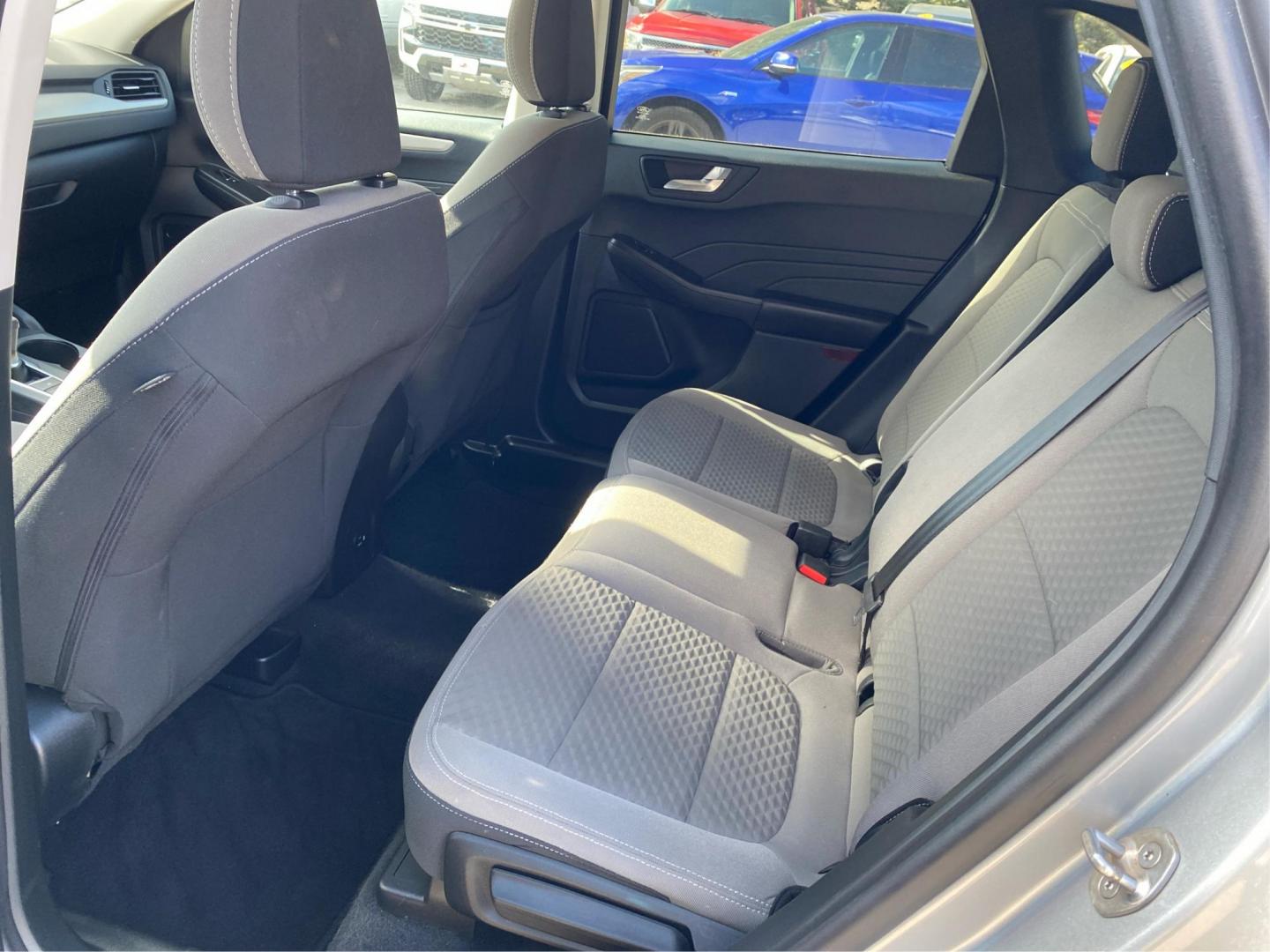 2021 SILVER FORD ESCAPE SE (1FMCU9G63MU) with an 1.5L engine, Automatic transmission, located at 908 SE 14th Street, Des Moines, IA, 50317, (515) 281-0330, 41.580303, -93.597046 - Photo#9