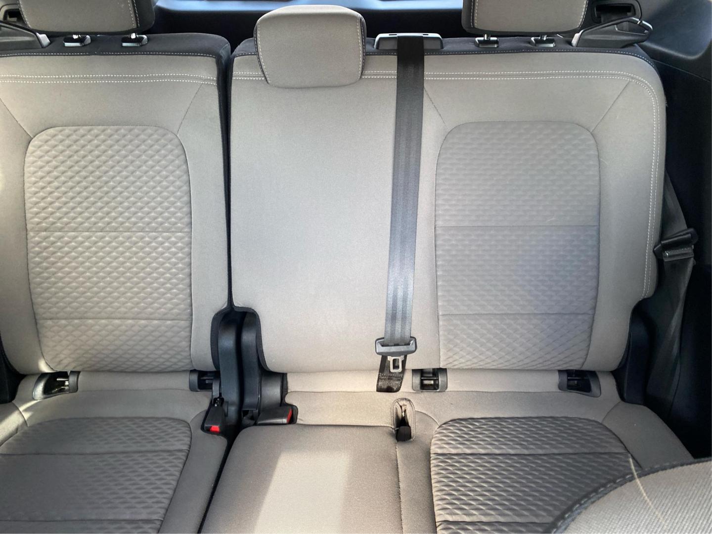 2021 SILVER FORD ESCAPE SE (1FMCU9G63MU) with an 1.5L engine, Automatic transmission, located at 908 SE 14th Street, Des Moines, IA, 50317, (515) 281-0330, 41.580303, -93.597046 - Photo#14