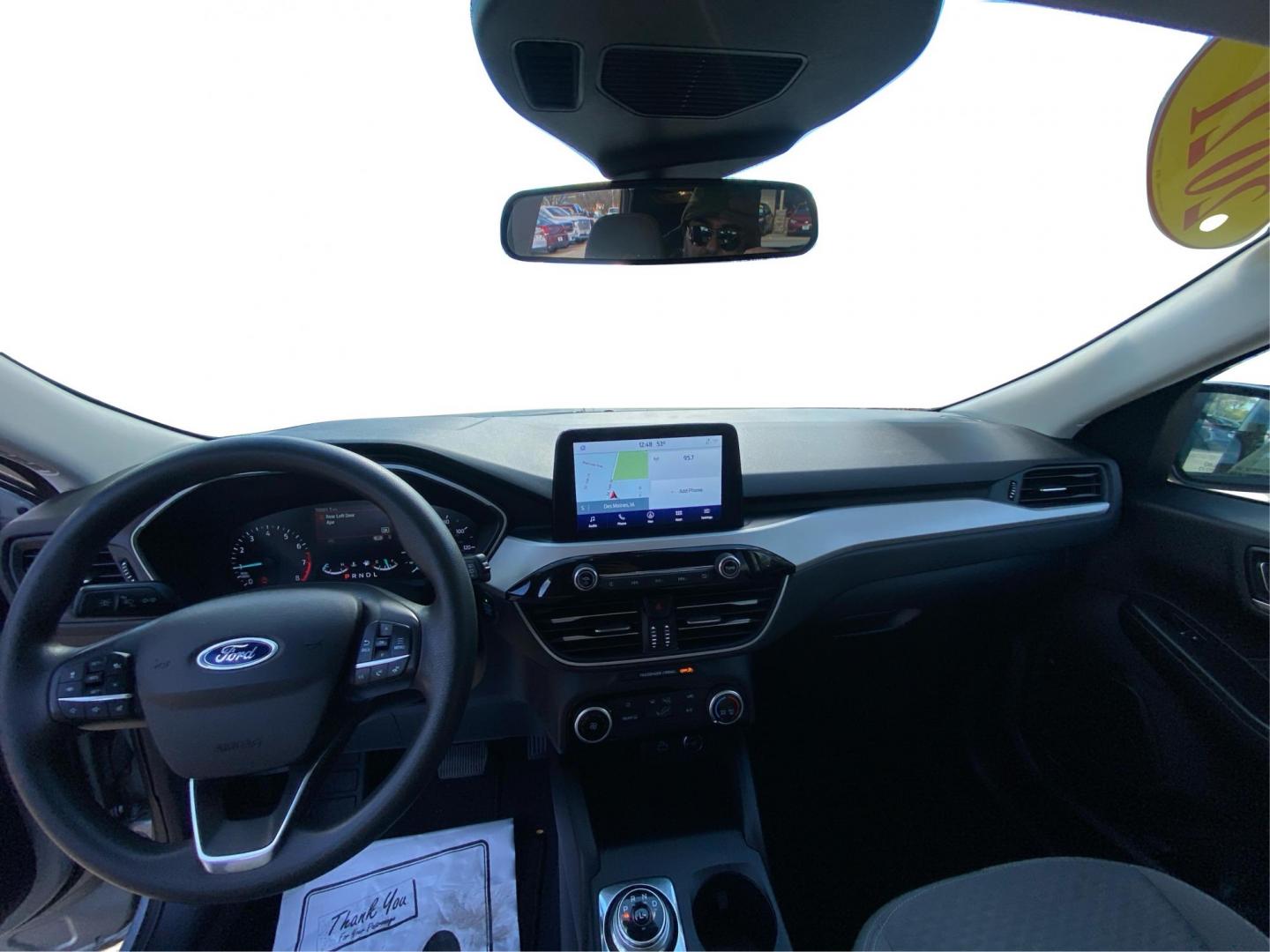 2021 SILVER FORD ESCAPE SE (1FMCU9G63MU) with an 1.5L engine, Automatic transmission, located at 908 SE 14th Street, Des Moines, IA, 50317, (515) 281-0330, 41.580303, -93.597046 - Photo#22