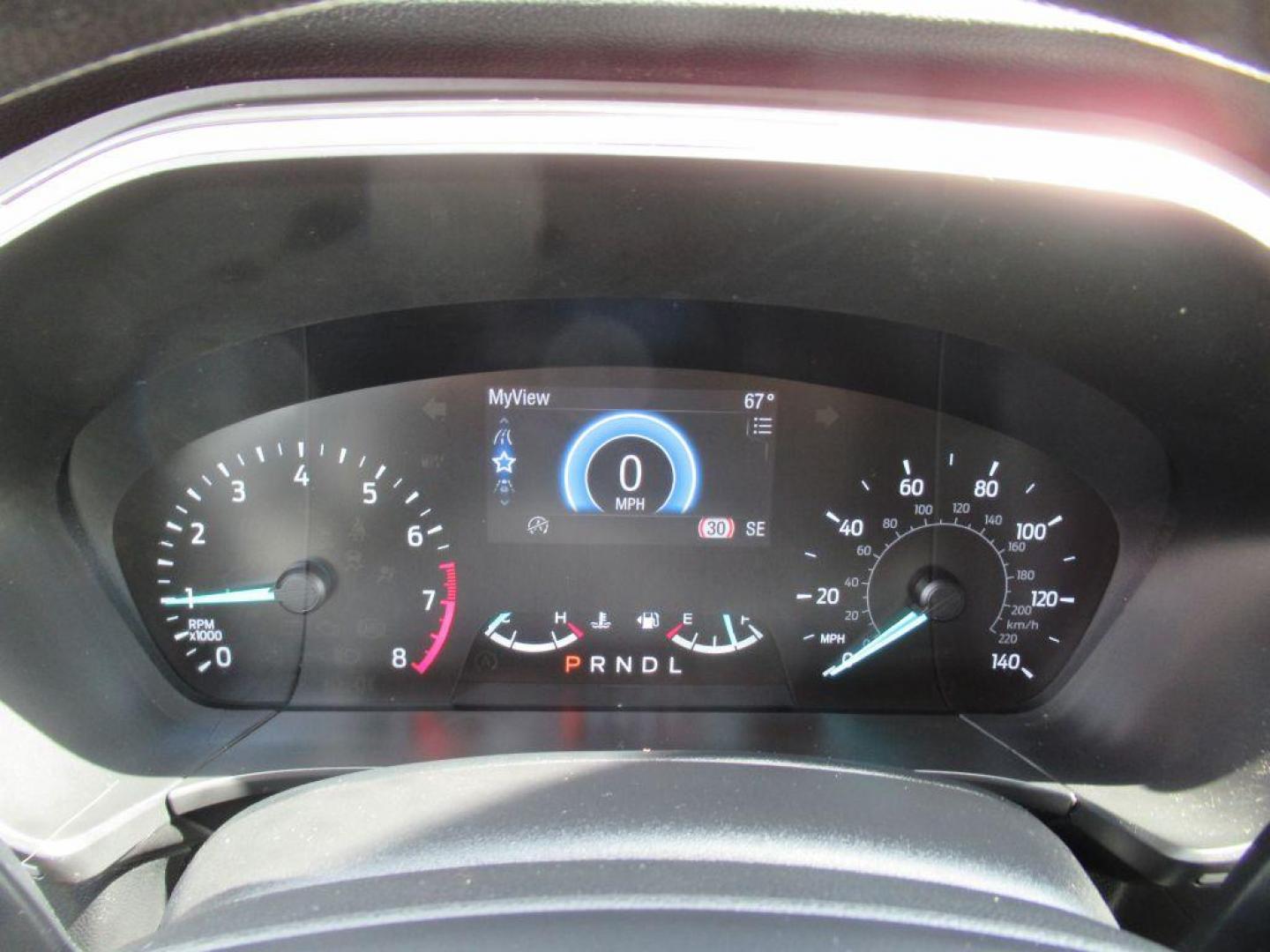 2021 SILVER FORD ESCAPE SE (1FMCU9G63MU) with an 1.5L engine, Automatic transmission, located at 908 SE 14th Street, Des Moines, IA, 50317, (515) 281-0330, 41.580303, -93.597046 - Photo#23