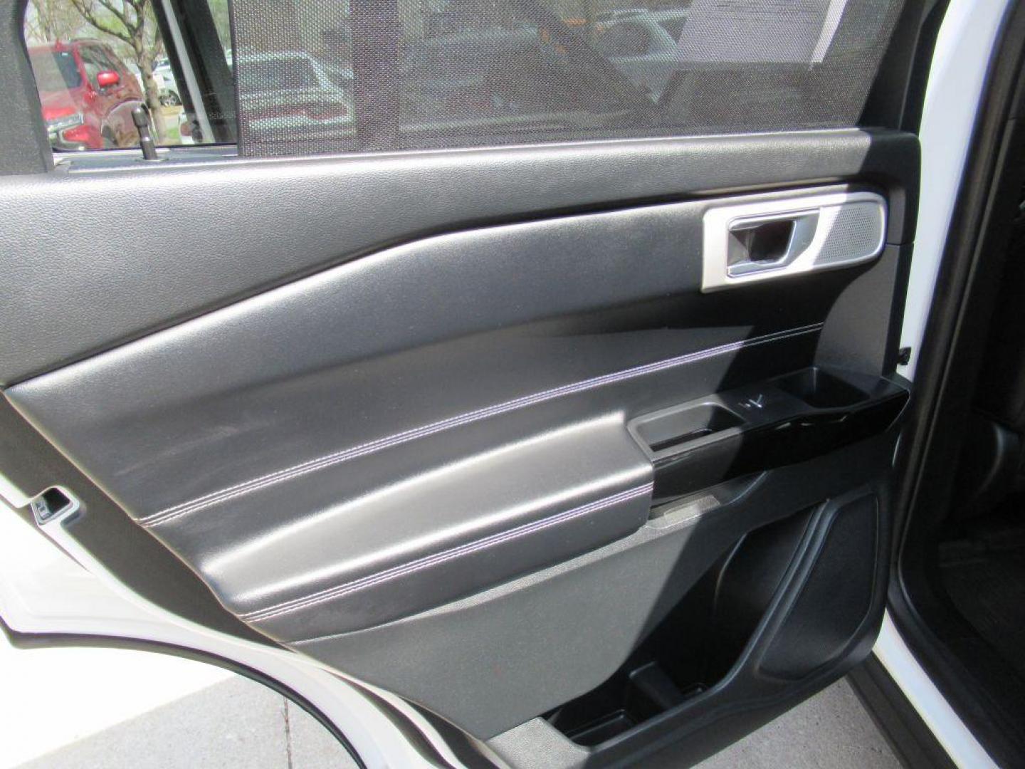 2021 WHITE FORD EXPLORER ST (1FM5K8GC5MG) with an 3.0L engine, Automatic transmission, located at 908 SE 14th Street, Des Moines, IA, 50317, (515) 281-0330, 41.580303, -93.597046 - Photo#10