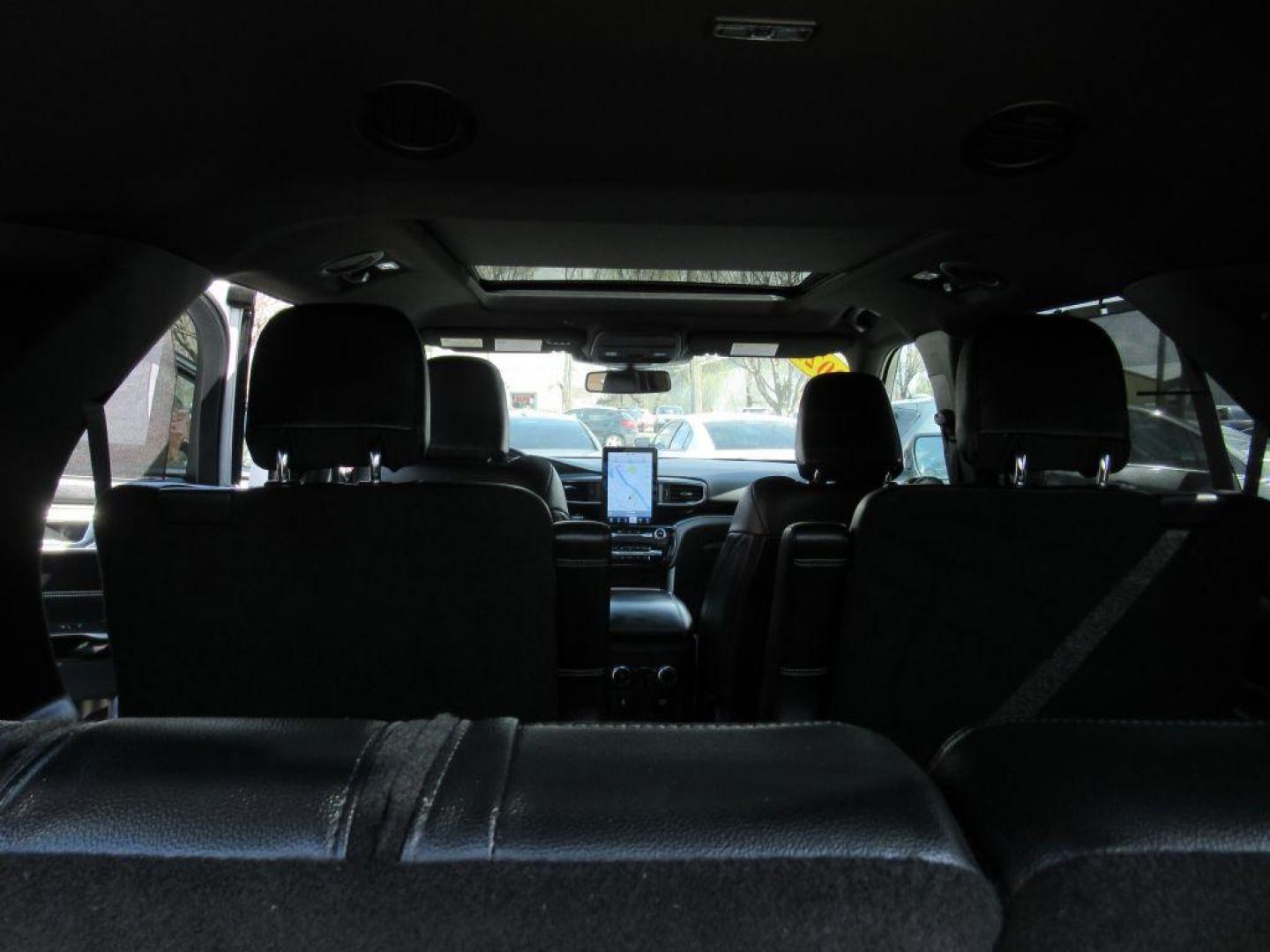 2021 WHITE FORD EXPLORER ST (1FM5K8GC5MG) with an 3.0L engine, Automatic transmission, located at 908 SE 14th Street, Des Moines, IA, 50317, (515) 281-0330, 41.580303, -93.597046 - Photo#15