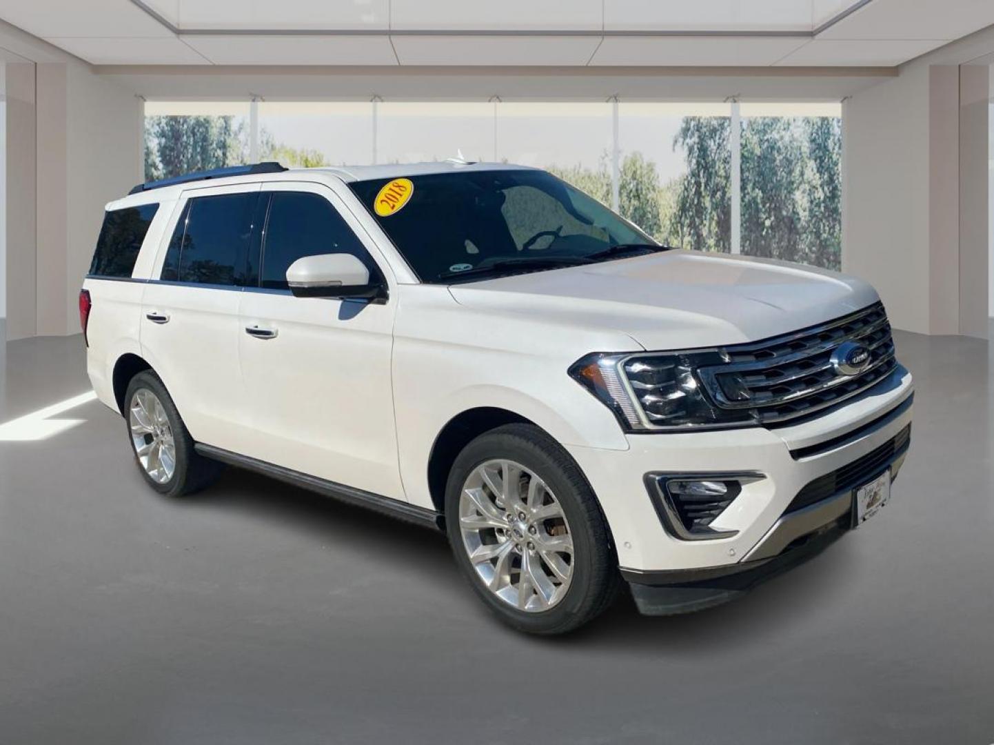 2018 WHITE FORD EXPEDITION LIMITED (1FMJU2AT0JE) with an 3.5L engine, Automatic transmission, located at 908 SE 14th Street, Des Moines, IA, 50317, (515) 281-0330, 41.580303, -93.597046 - Photo#0