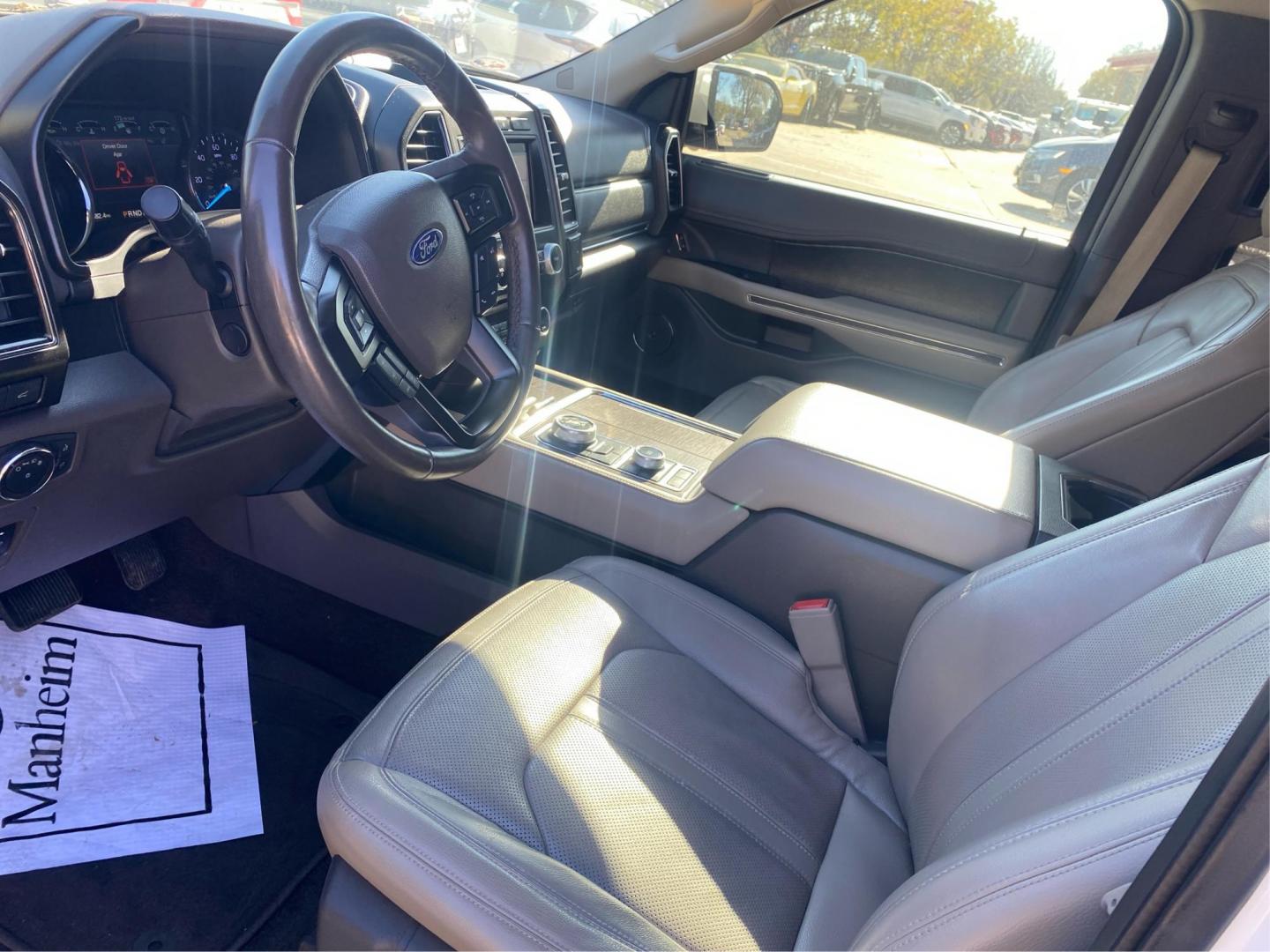 2018 WHITE FORD EXPEDITION LIMITED (1FMJU2AT0JE) with an 3.5L engine, Automatic transmission, located at 908 SE 14th Street, Des Moines, IA, 50317, (515) 281-0330, 41.580303, -93.597046 - Photo#8