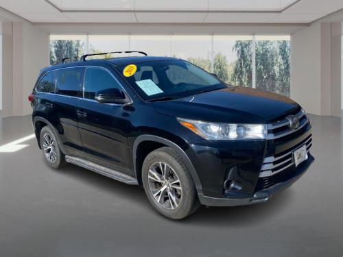 2018 TOYOTA HIGHLANDER LE