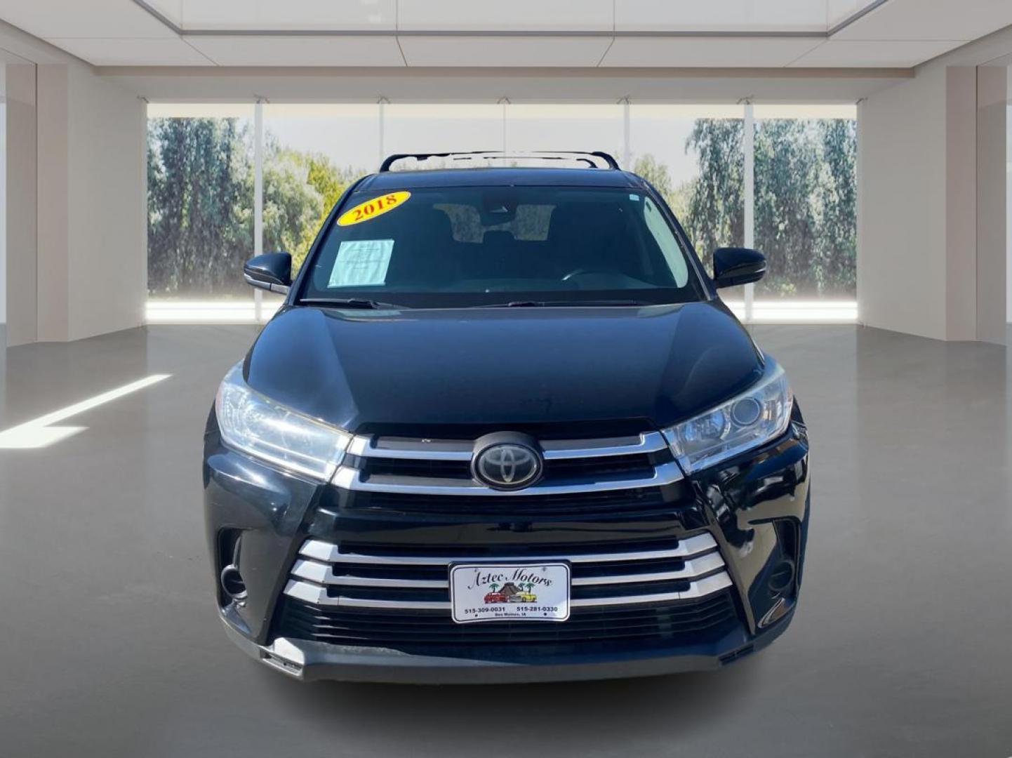 2018 BLACK TOYOTA HIGHLANDER LE (5TDBZRFHXJS) with an 3.5L engine, Automatic transmission, located at 908 SE 14th Street, Des Moines, IA, 50317, (515) 281-0330, 41.580303, -93.597046 - Photo#6
