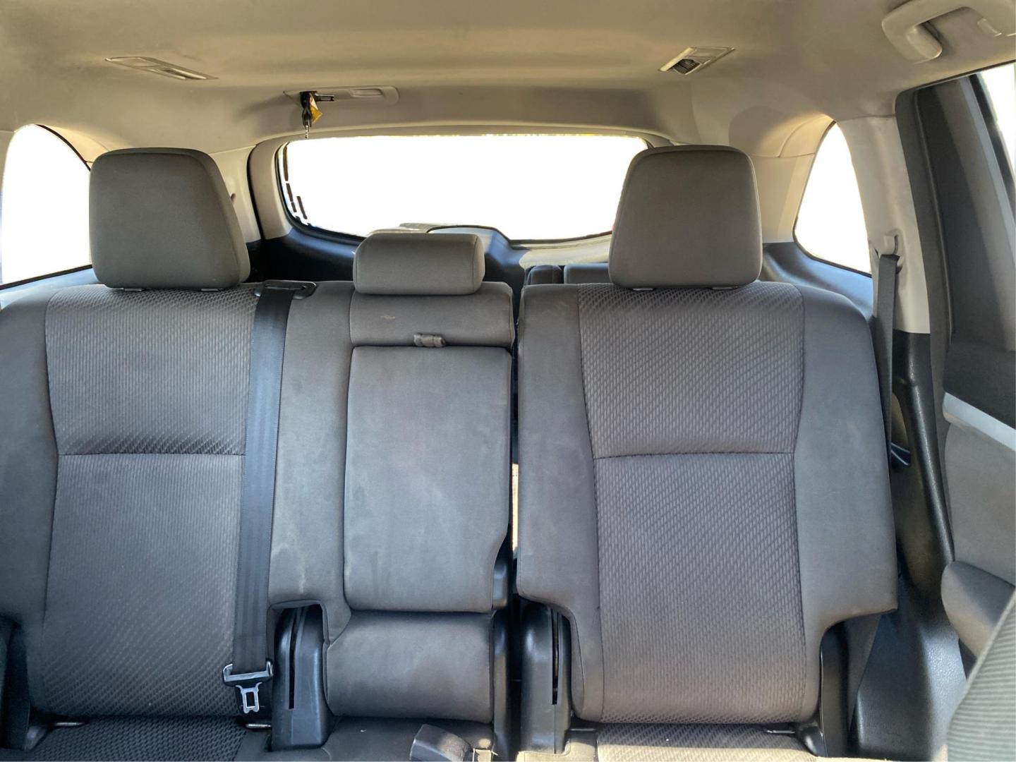 2018 BLACK TOYOTA HIGHLANDER LE (5TDBZRFHXJS) with an 3.5L engine, Automatic transmission, located at 908 SE 14th Street, Des Moines, IA, 50317, (515) 281-0330, 41.580303, -93.597046 - Photo#14