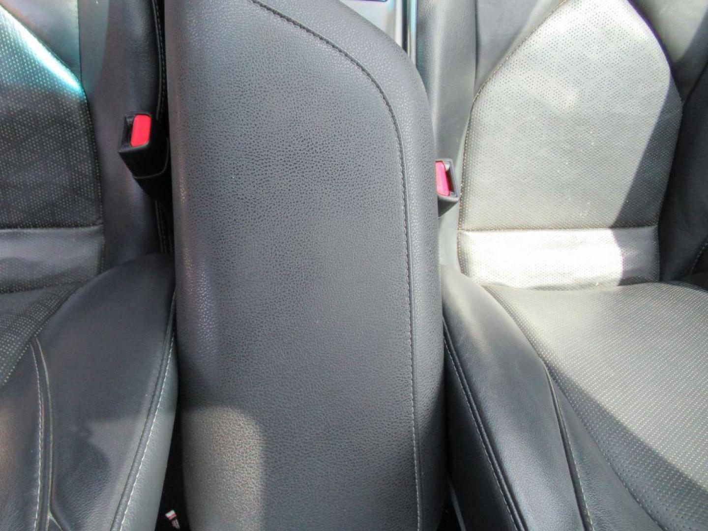2018 BLACK TOYOTA CAMRY XSE (4T1B61HK0JU) with an 2.5L engine, Automatic transmission, located at 908 SE 14th Street, Des Moines, IA, 50317, (515) 281-0330, 41.580303, -93.597046 - Photo#18